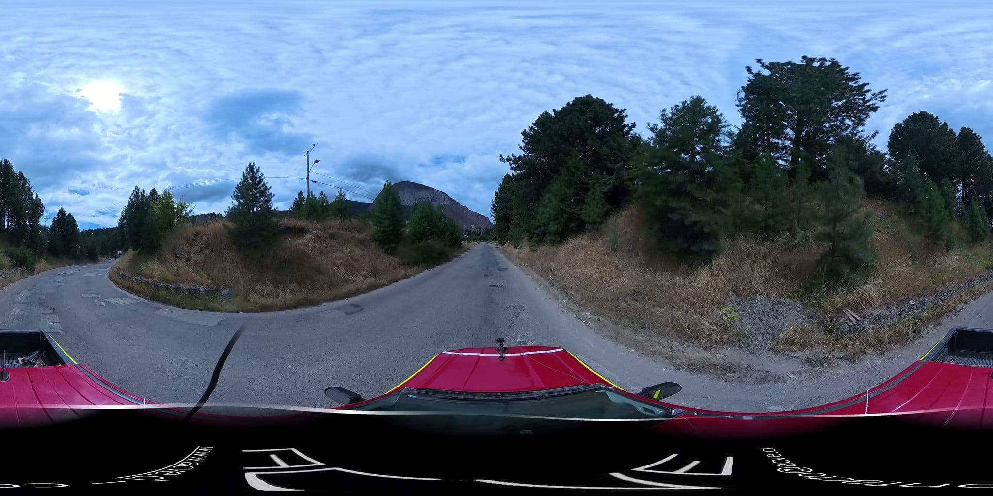 Street view near Cabaña y Hostal Salamandras, Coyhaique — © contactoacve (CC BY-SA · Mapillary)