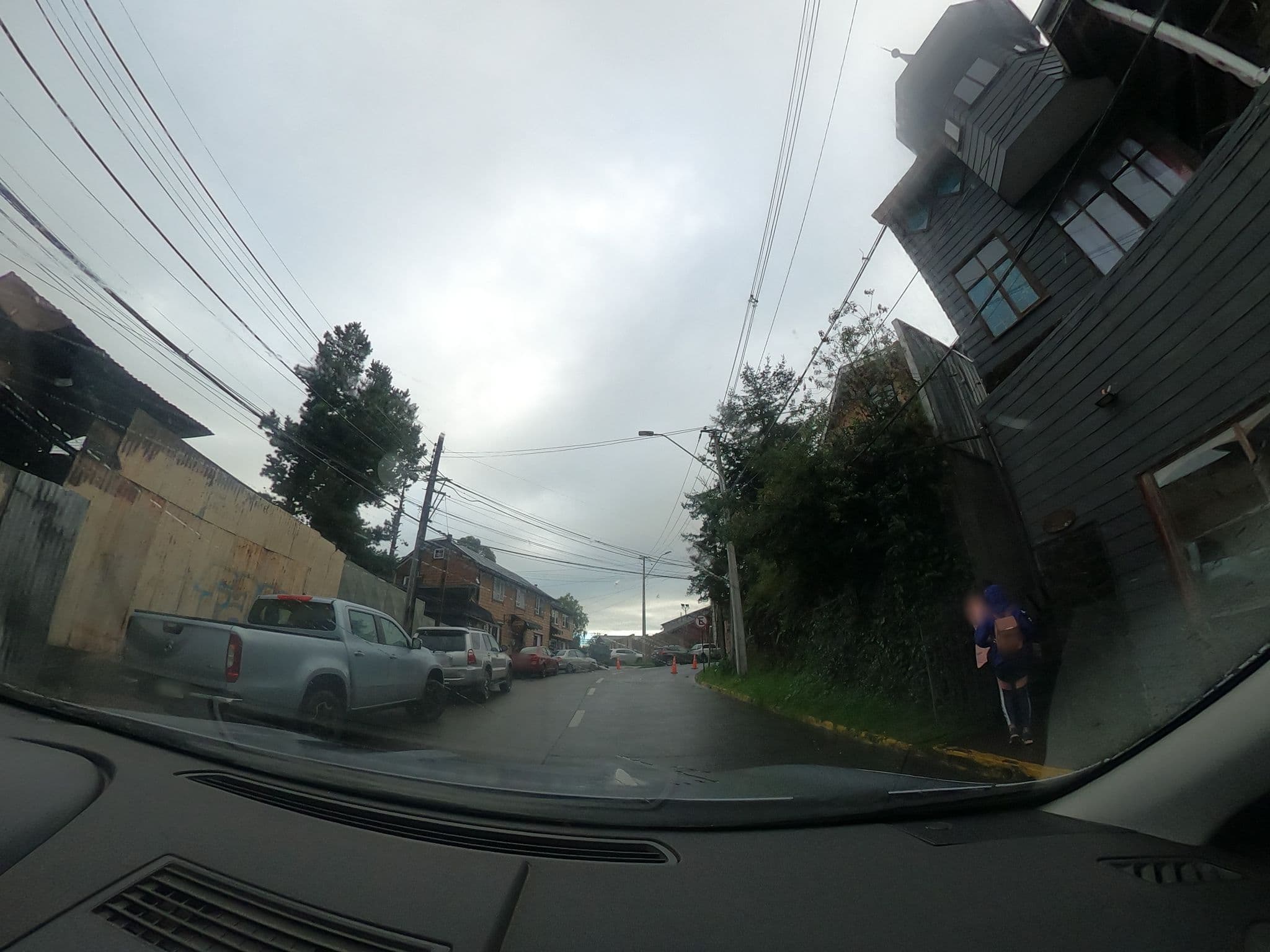 Street view near Park Inn By Radisson, Puerto Varas, Puerto Varas — © felipeeugenio (CC BY-SA · Mapillary)
