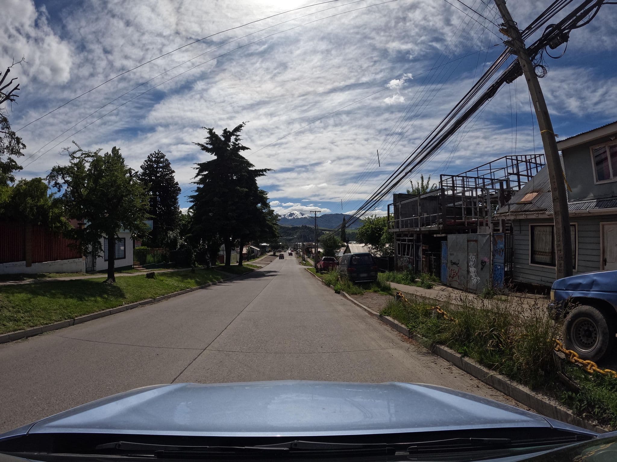 Street view near Cabañas Cumbres Nevadas, Coyhaique — © Kaart_Local (CC BY-SA · Mapillary)