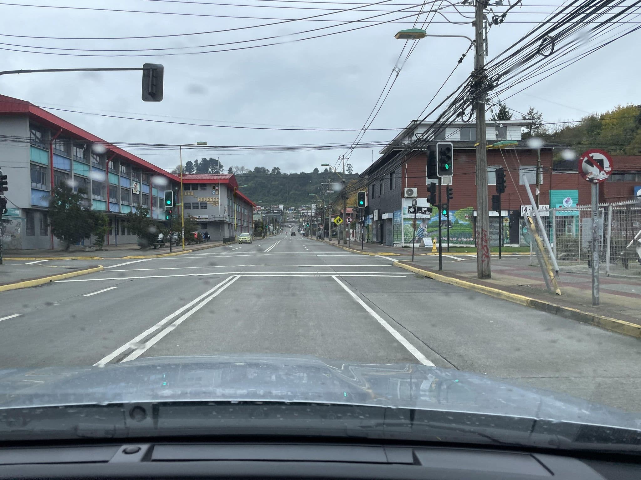 Street view near Hotel San Luis, Puerto Montt — © ariellopez (CC BY-SA · Mapillary)
