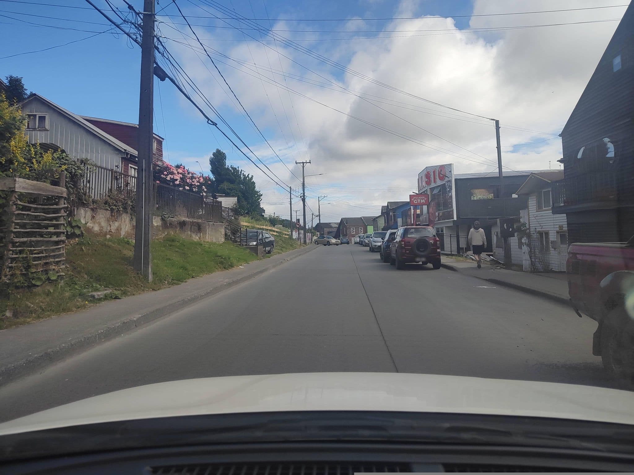 Street view near Camping Gente del Bosque, Castro — © andresduhour (CC BY-SA · Mapillary)
