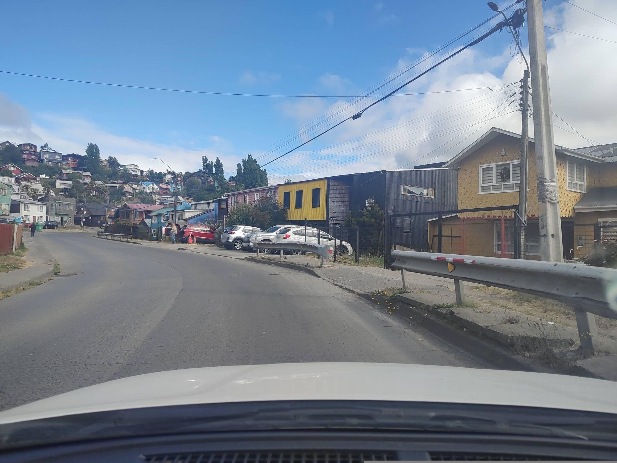 Street view near Patio Palafito Hotel Boutique, Castro — © andresduhour (CC BY-SA · Mapillary)