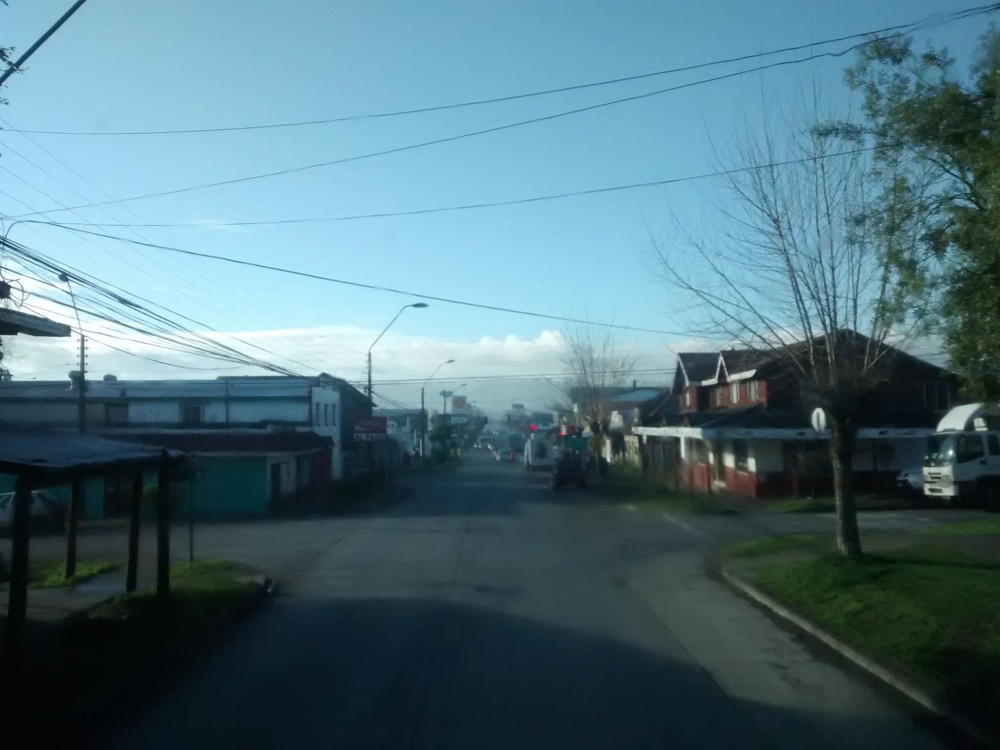 Street view near Hostería Rosas Del Lago, Villarrica — © wille (CC BY-SA · Mapillary)