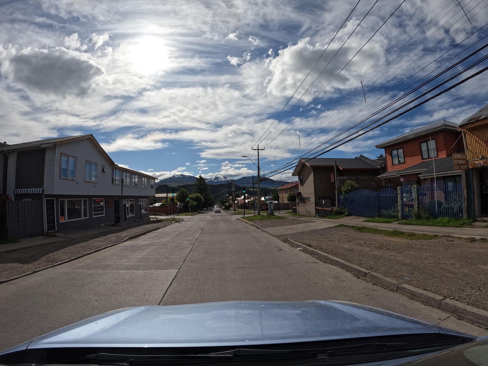 Street view near Hostal Casa Arrayan, Coyhaique — © Kaart_Local (CC BY-SA · Mapillary)