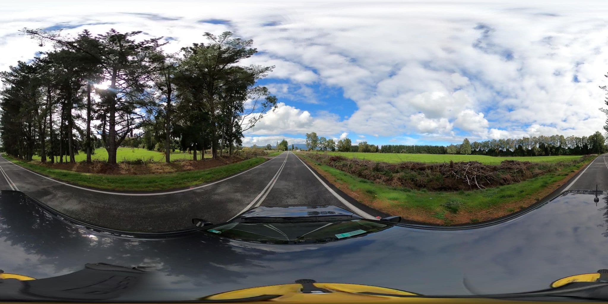 Street view near Cabañas Cascada, La Ensenada — © manescob (CC BY-SA · Mapillary)