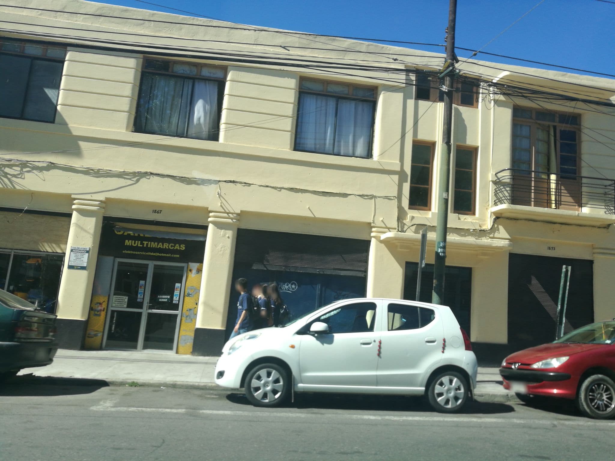 Street view near Motel Muzalen, Valparaíso — © lobosnicolas (CC BY-SA · Mapillary)