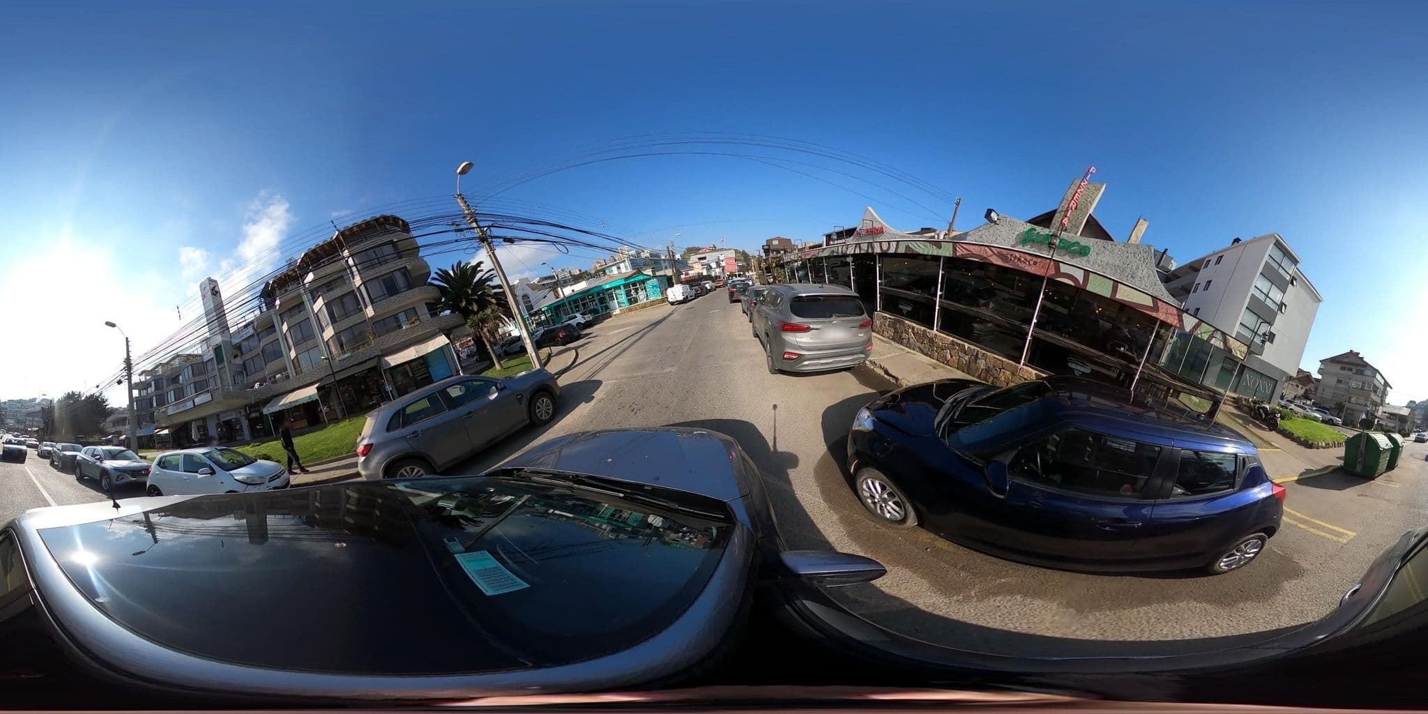 Street view near Pieros Hotel - Reñaca, viña del Mar - Chile, Viña del Mar — © DNC (CC BY-SA · Mapillary)