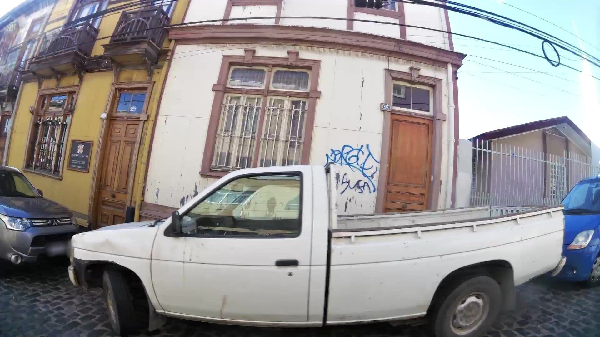 Street view near Hostal Alquimia, Valparaíso — © kaartcam (CC BY-SA · Mapillary)