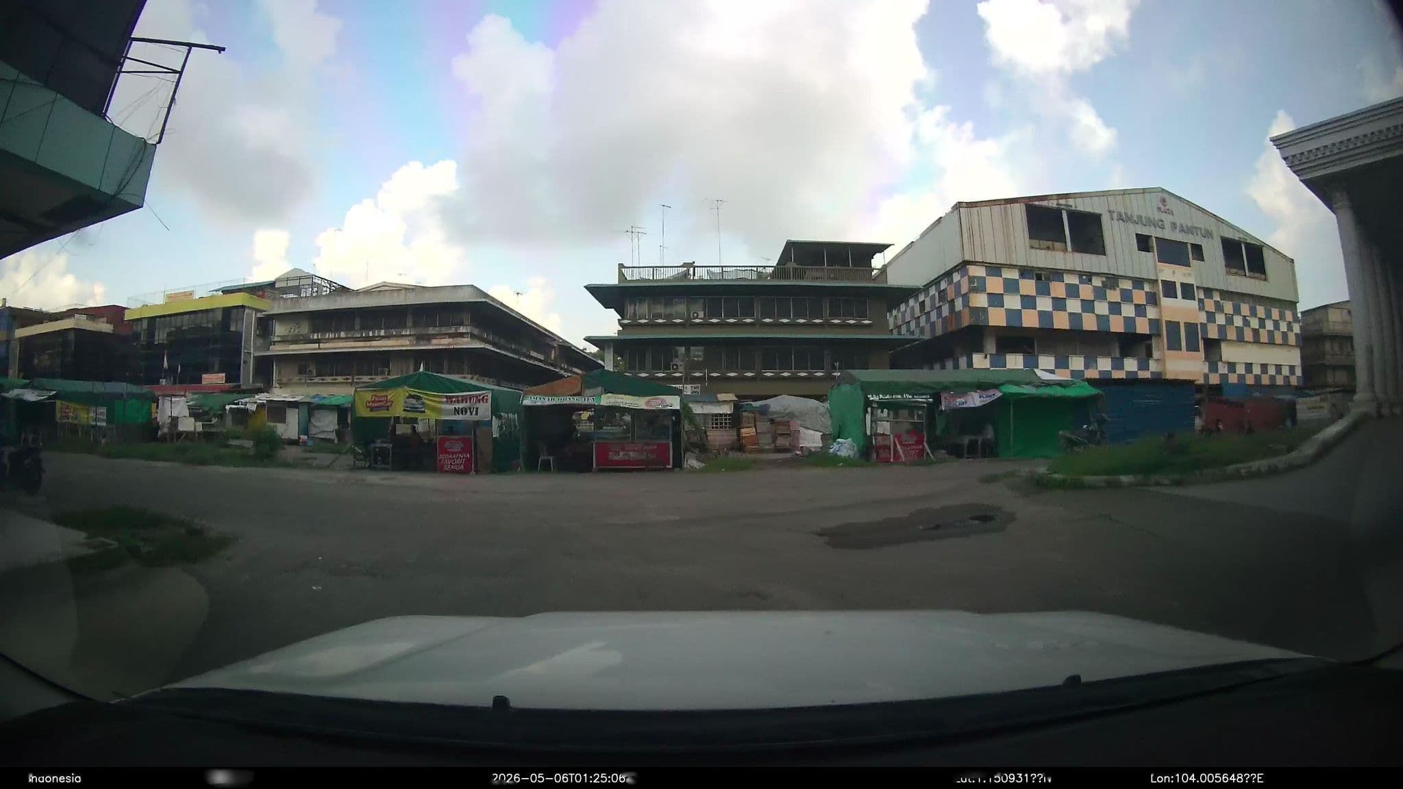 Street view near Mayestic Hotel, Batam
