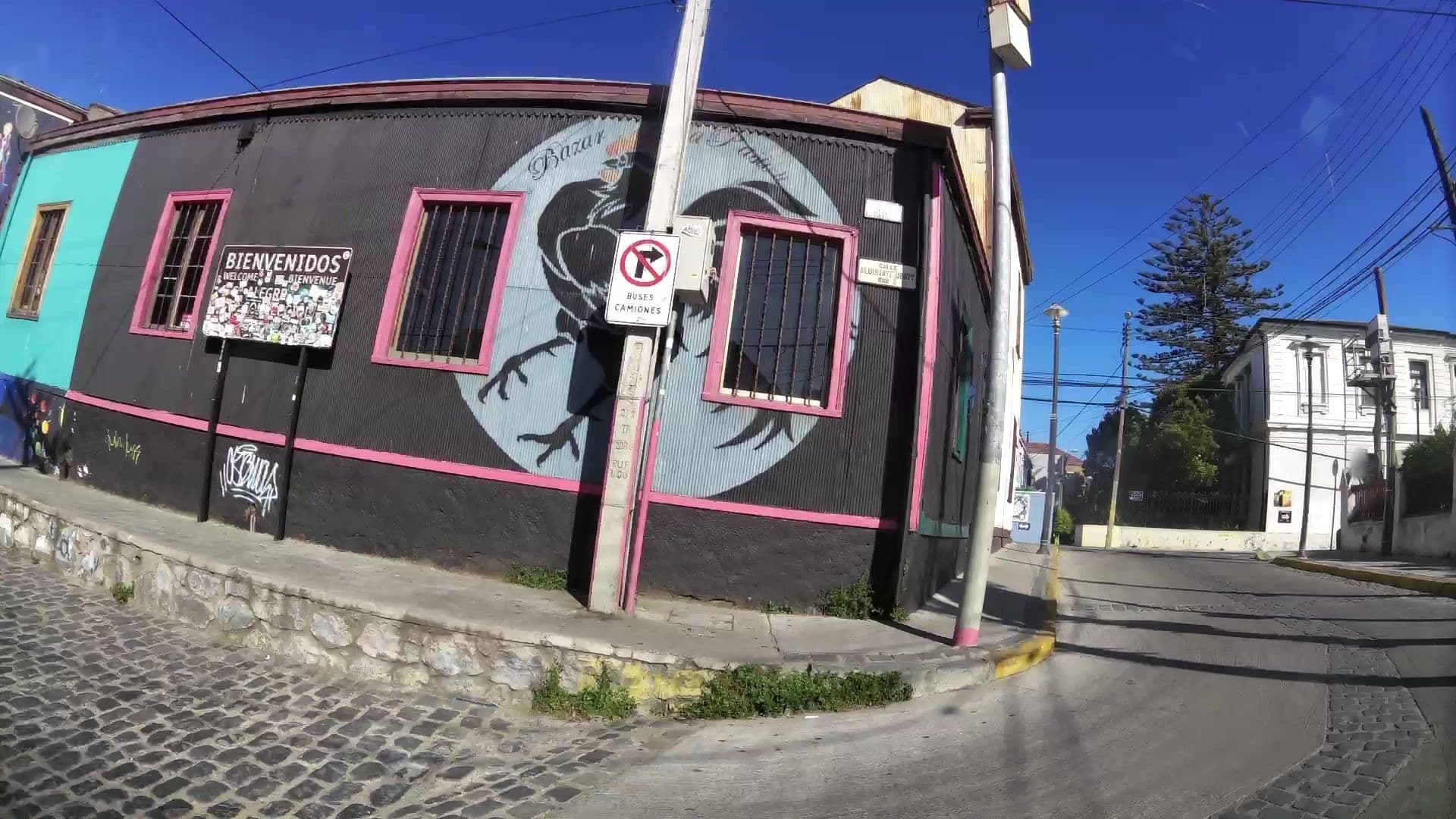Street view near Puerta Escondida, Valparaíso — © kaartcam (CC BY-SA · Mapillary)