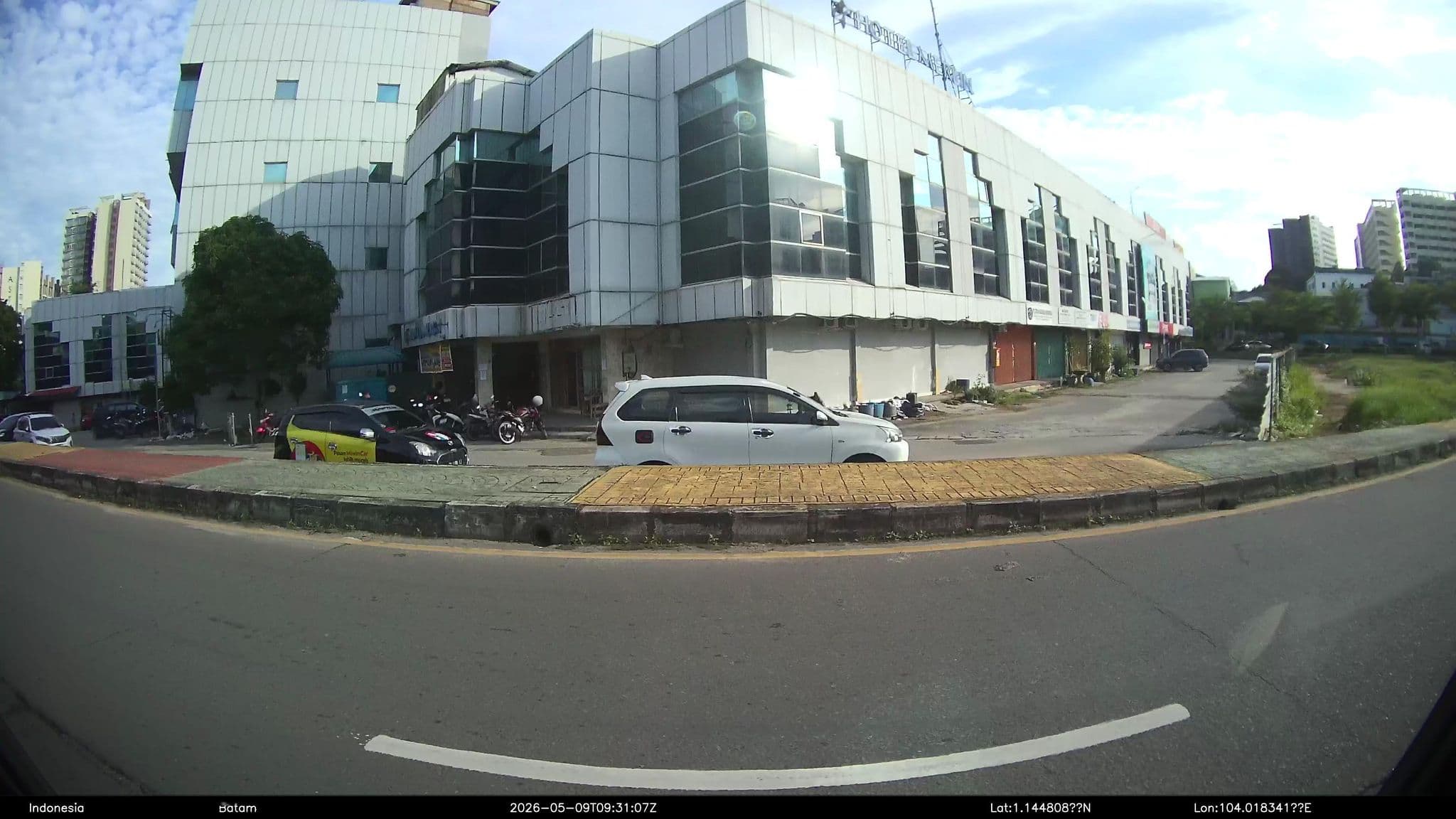 Street view near Merlin Hotel, Batam — © Kaart---LEFT (CC BY-SA · Mapillary)