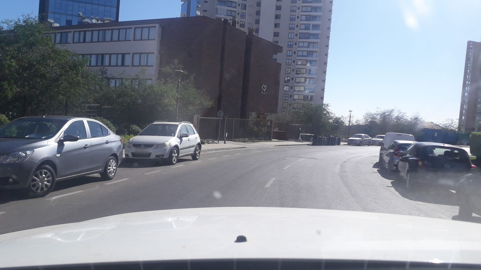 Street view near Departamento Amplio en Concón, Concón — © hugo_sandoval (CC BY-SA · Mapillary)