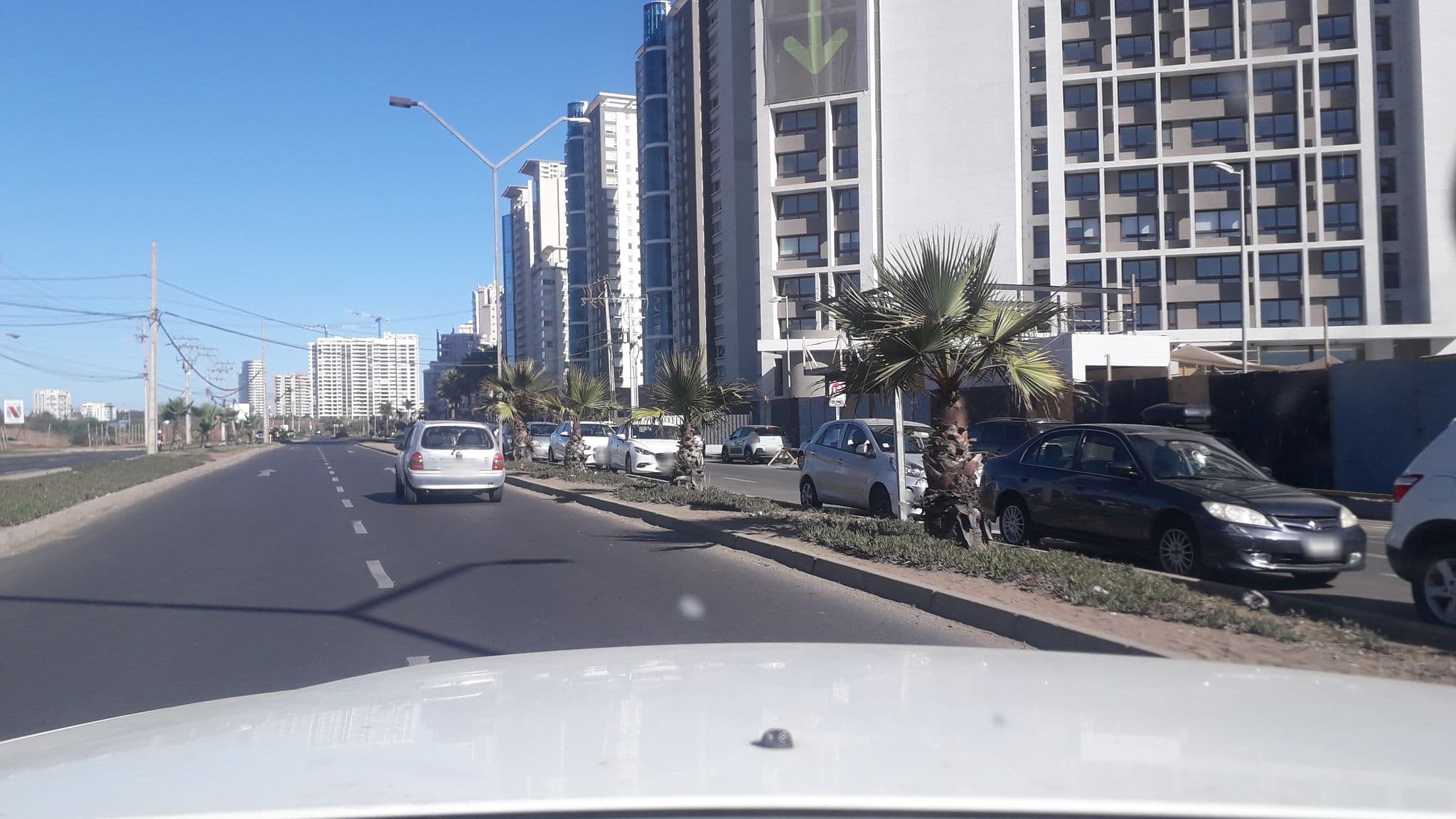 Street view near La Maison de Chloe, Concón — © hugo_sandoval (CC BY-SA · Mapillary)