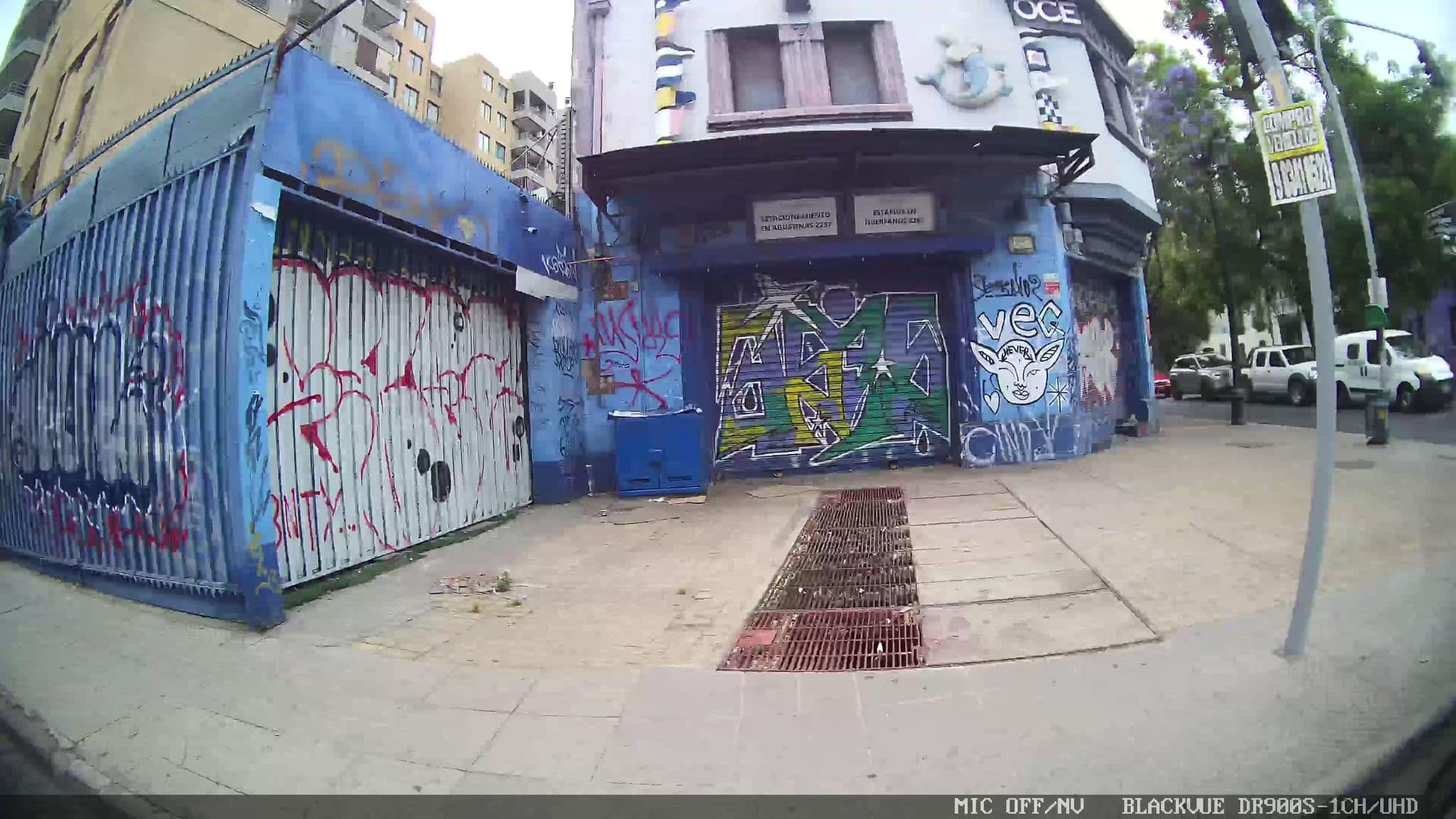 Street view near carillon Hotel, Santiago — © kaart_1 (CC BY-SA · Mapillary)