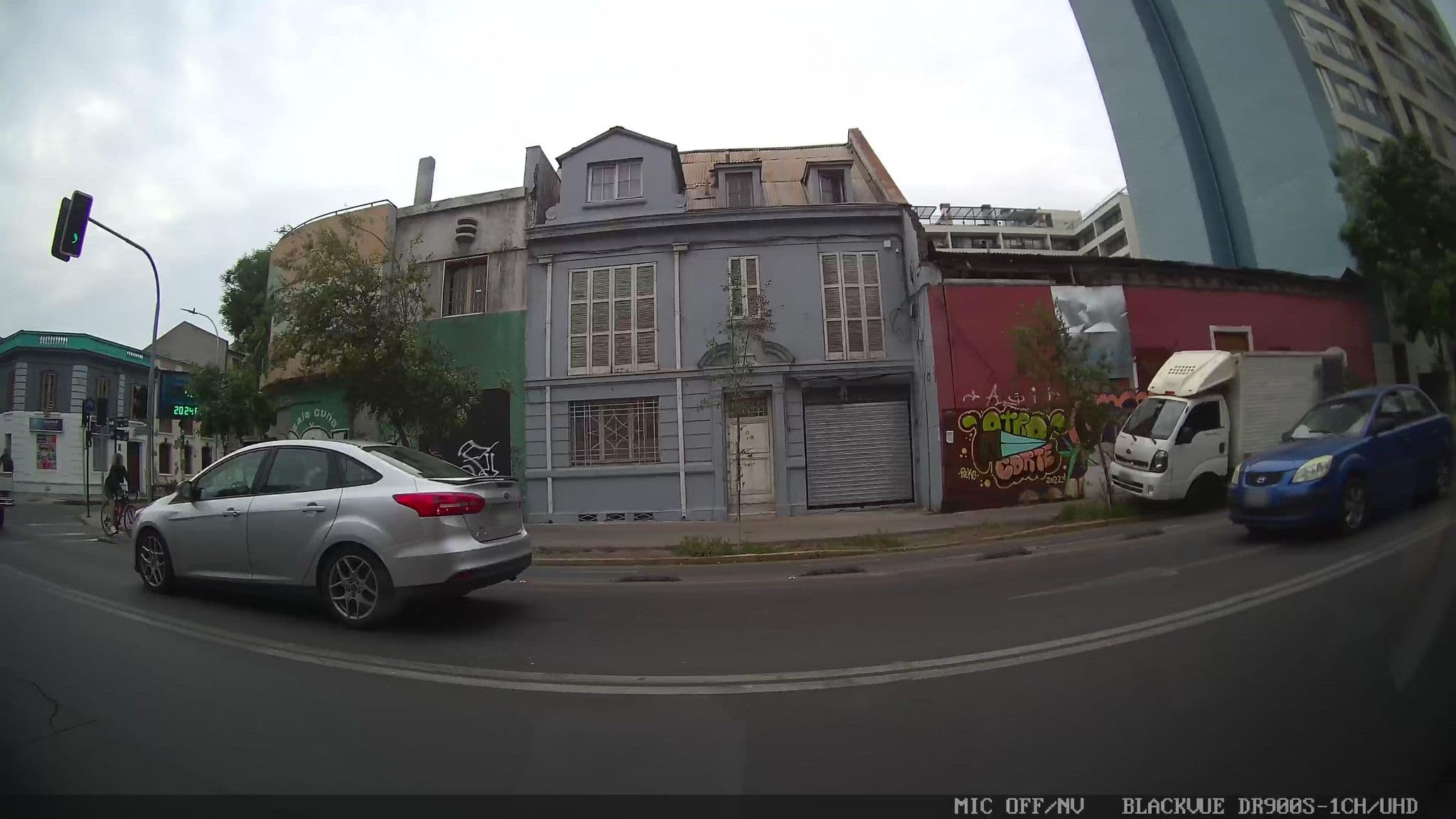 Street view near Departamentos Santiago Galeria Sunset, Santiago — © kaart_1 (CC BY-SA · Mapillary)