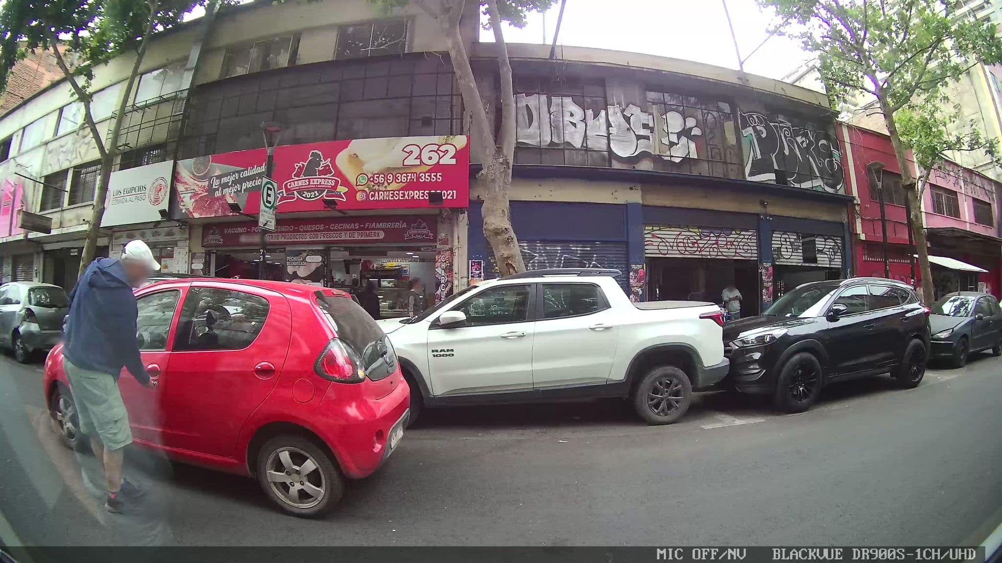 Street view near SD1 Apartamento Metro U.de Chile, Santiago — © kaart_3 (CC BY-SA · Mapillary)