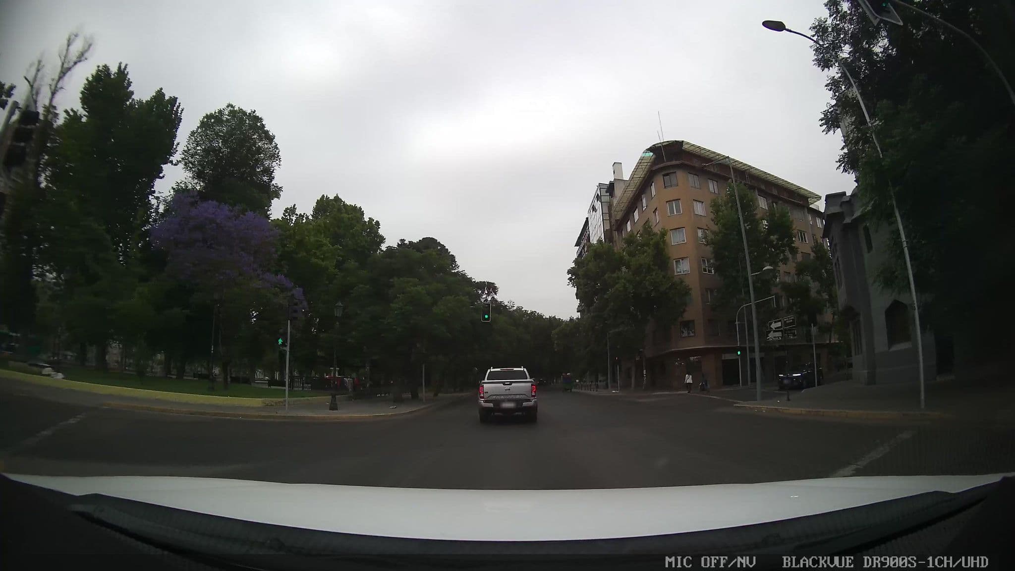 Street view near Ah Hotel Apart Hotel Y Suites Spa, Santiago — © kaart_1 (CC BY-SA · Mapillary)