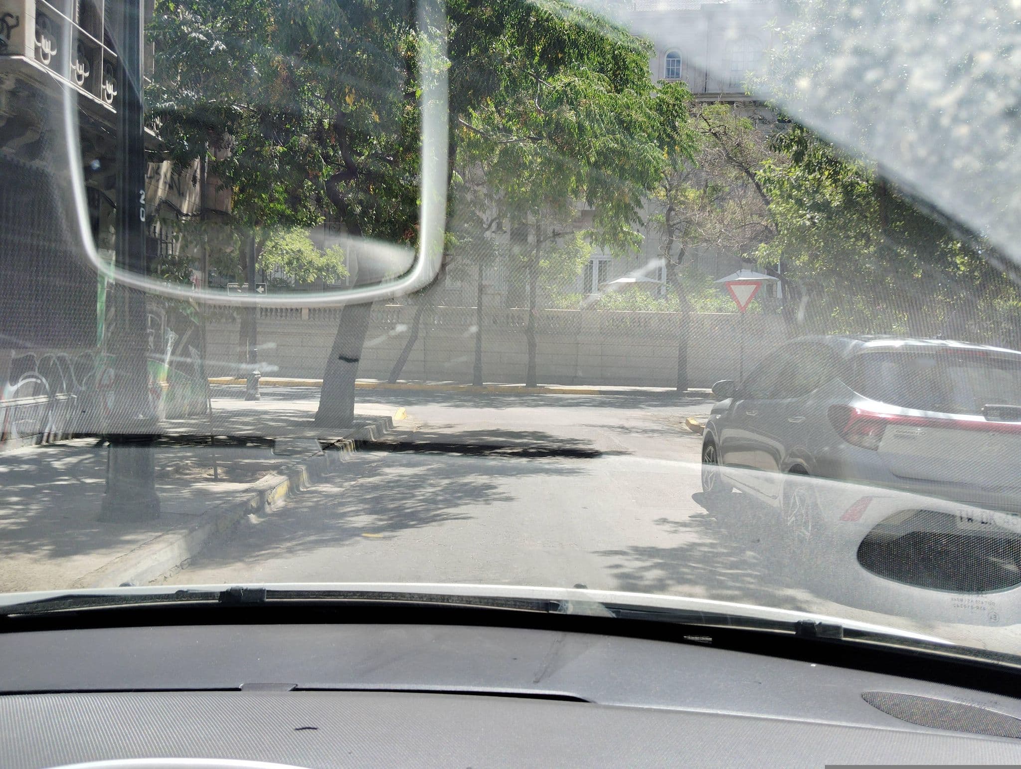 Street view near Casa Bueras Boutique, Santiago — © ariellopez (CC BY-SA · Mapillary)