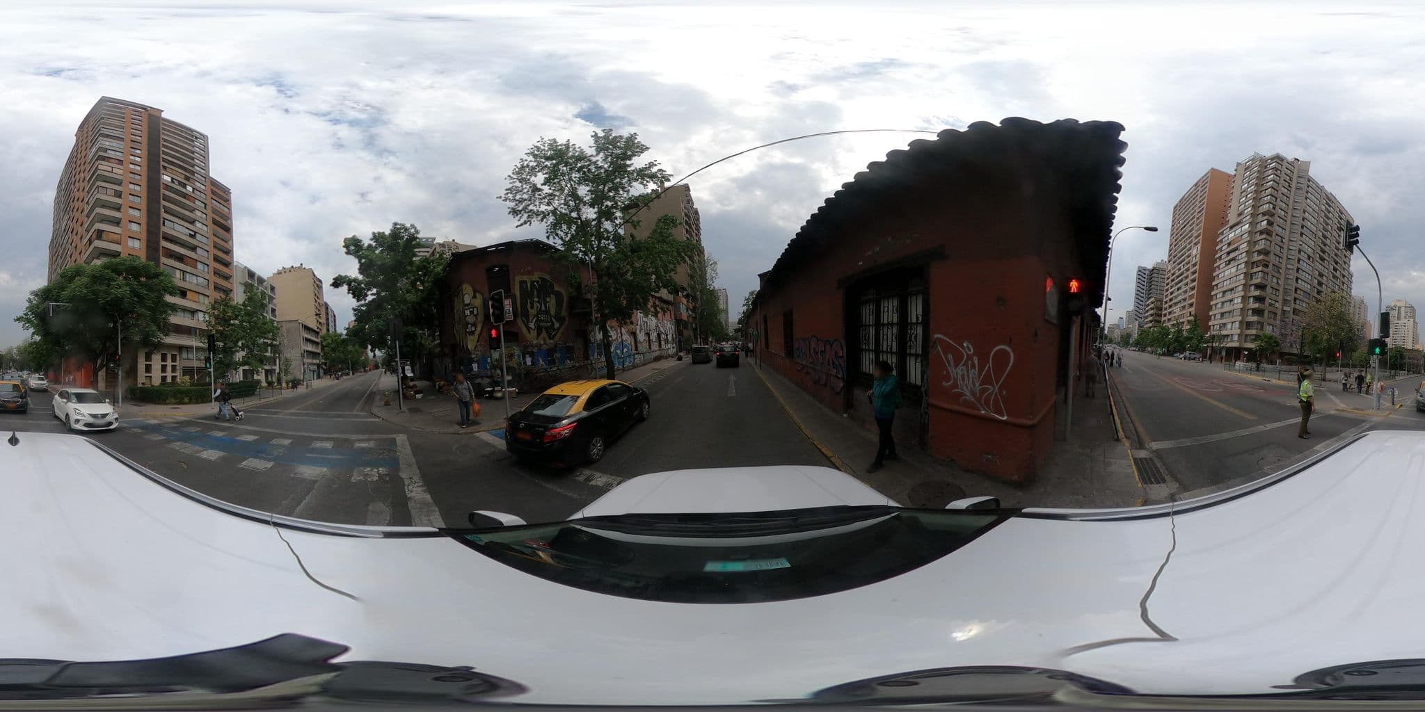 Street view near Departamentos Santa Lucia, Santiago — © kaart_360 (CC BY-SA · Mapillary)