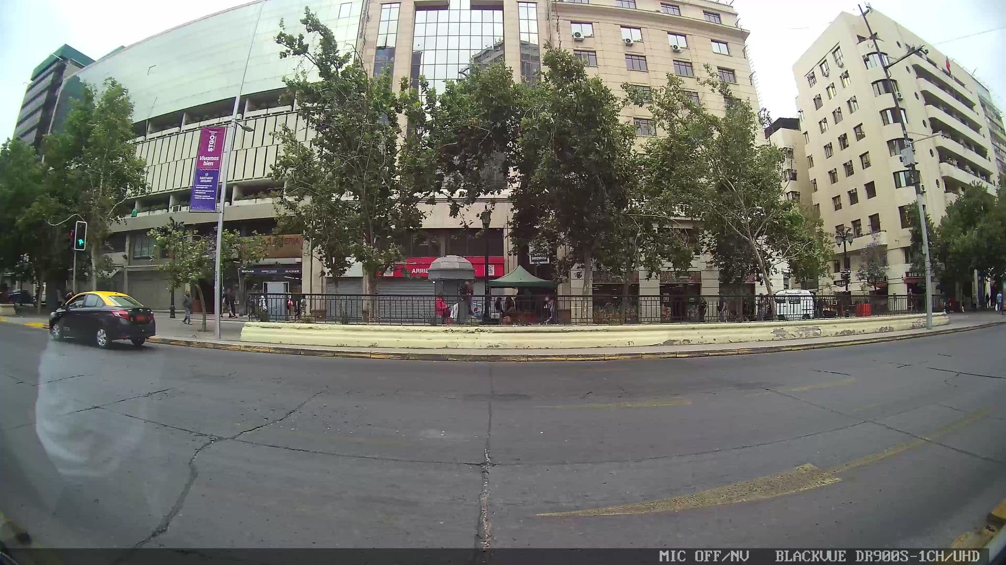 Street view near Apart hotel Infinito, Santiago — © kaart_3 (CC BY-SA · Mapillary)