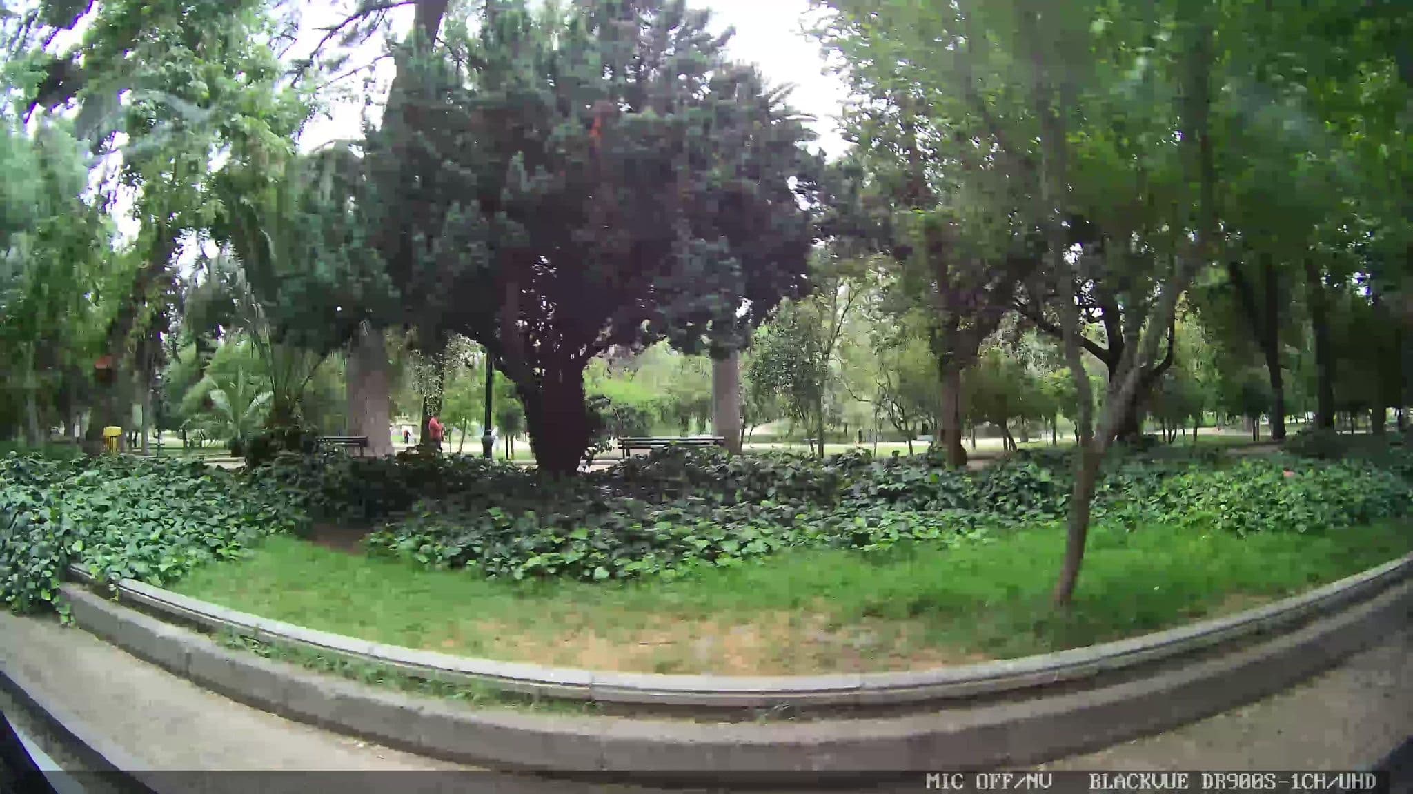 Street view near Forestal Suites, Santiago — © kaart_3 (CC BY-SA · Mapillary)