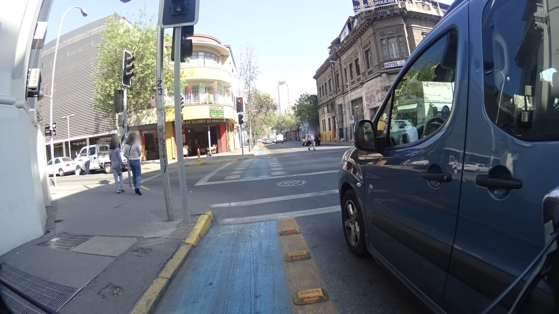 Street view near Hotel The Pipos, Santiago — © tiagofassoni (CC BY-SA · Mapillary)