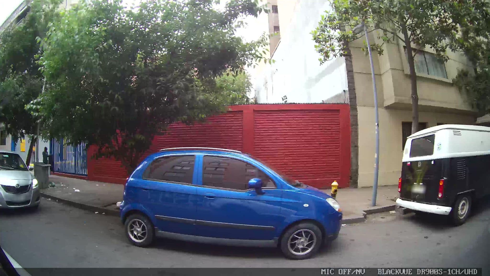 Street view near Chile Lindo Apartment, Santiago — © kaart_3 (CC BY-SA · Mapillary)
