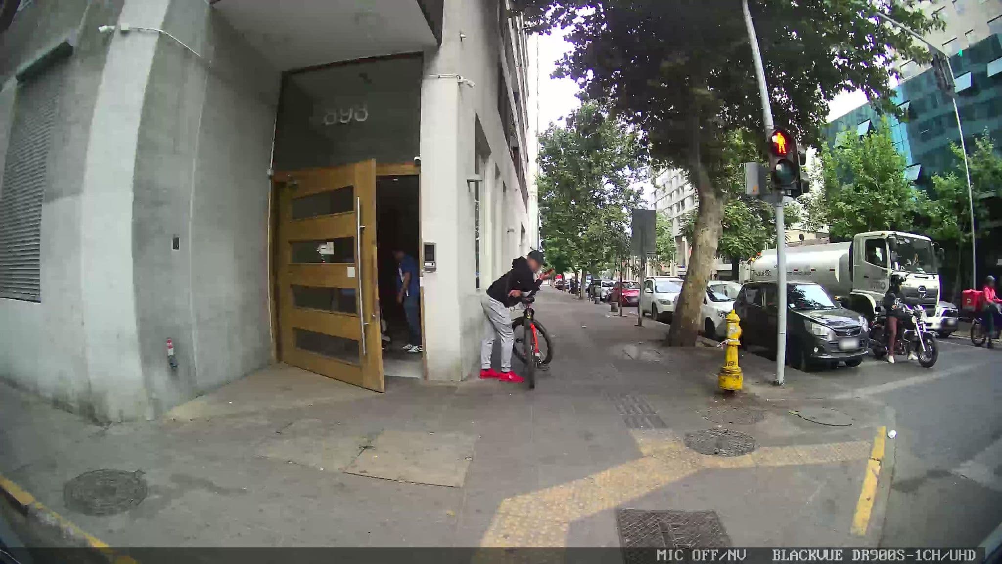 Street view near YQ Santiago Suites, Santiago — © kaart_3 (CC BY-SA · Mapillary)