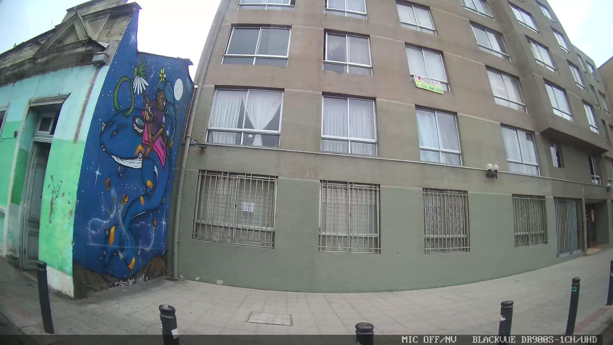 Street view near Hostal Rio Amazonas Barrio Brasil, Santiago — © kaart_4 (CC BY-SA · Mapillary)
