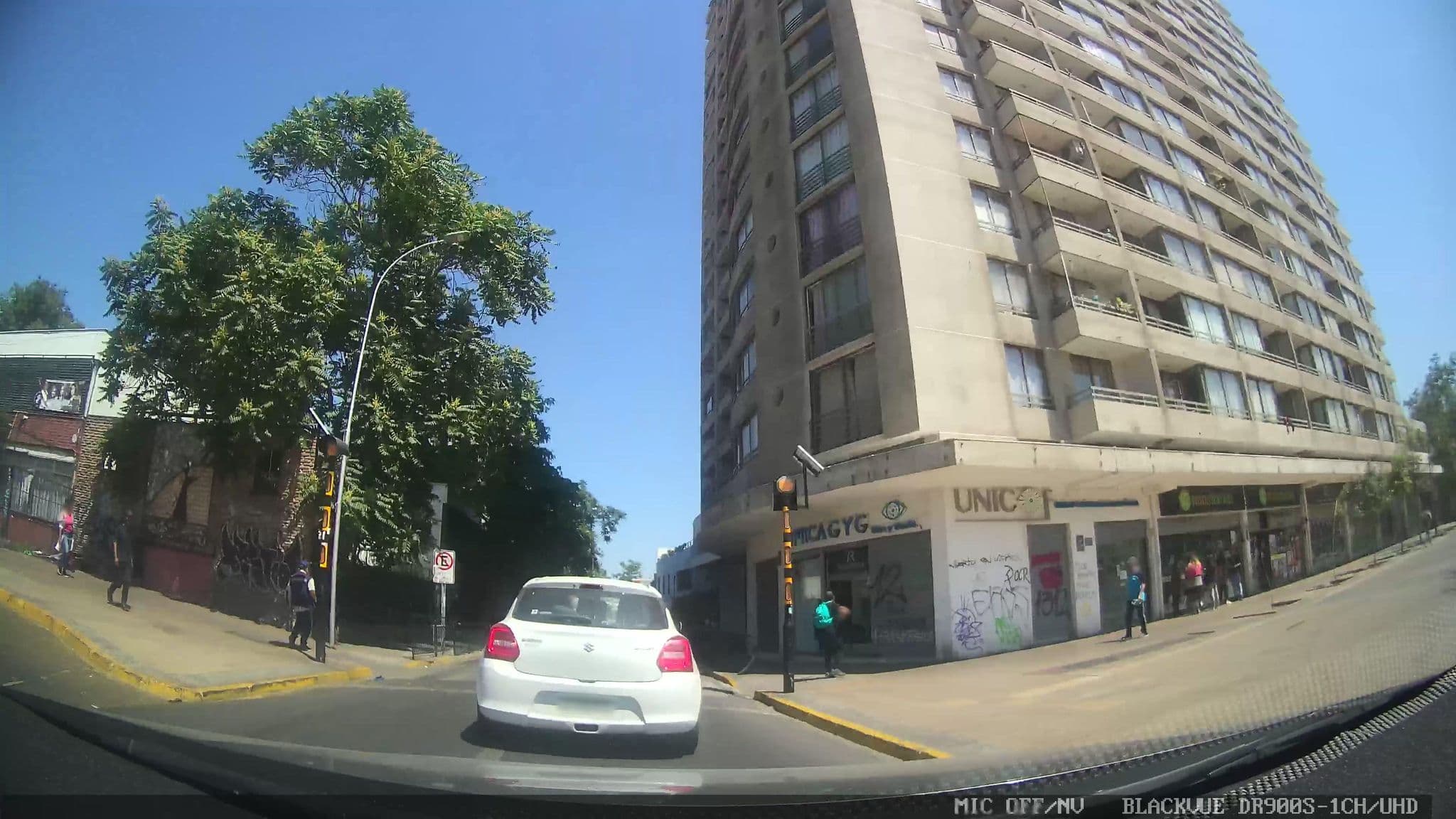 Street view near Departamento Amoblado Recoleta, Santiago — © kaart_4 (CC BY-SA · Mapillary)