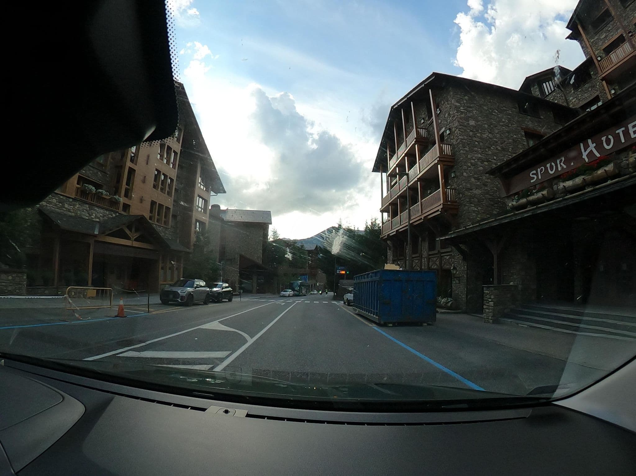 Street view near Sport Hotels Resort & Spa Andorra, El Tarter — © vst (CC BY-SA · Mapillary)