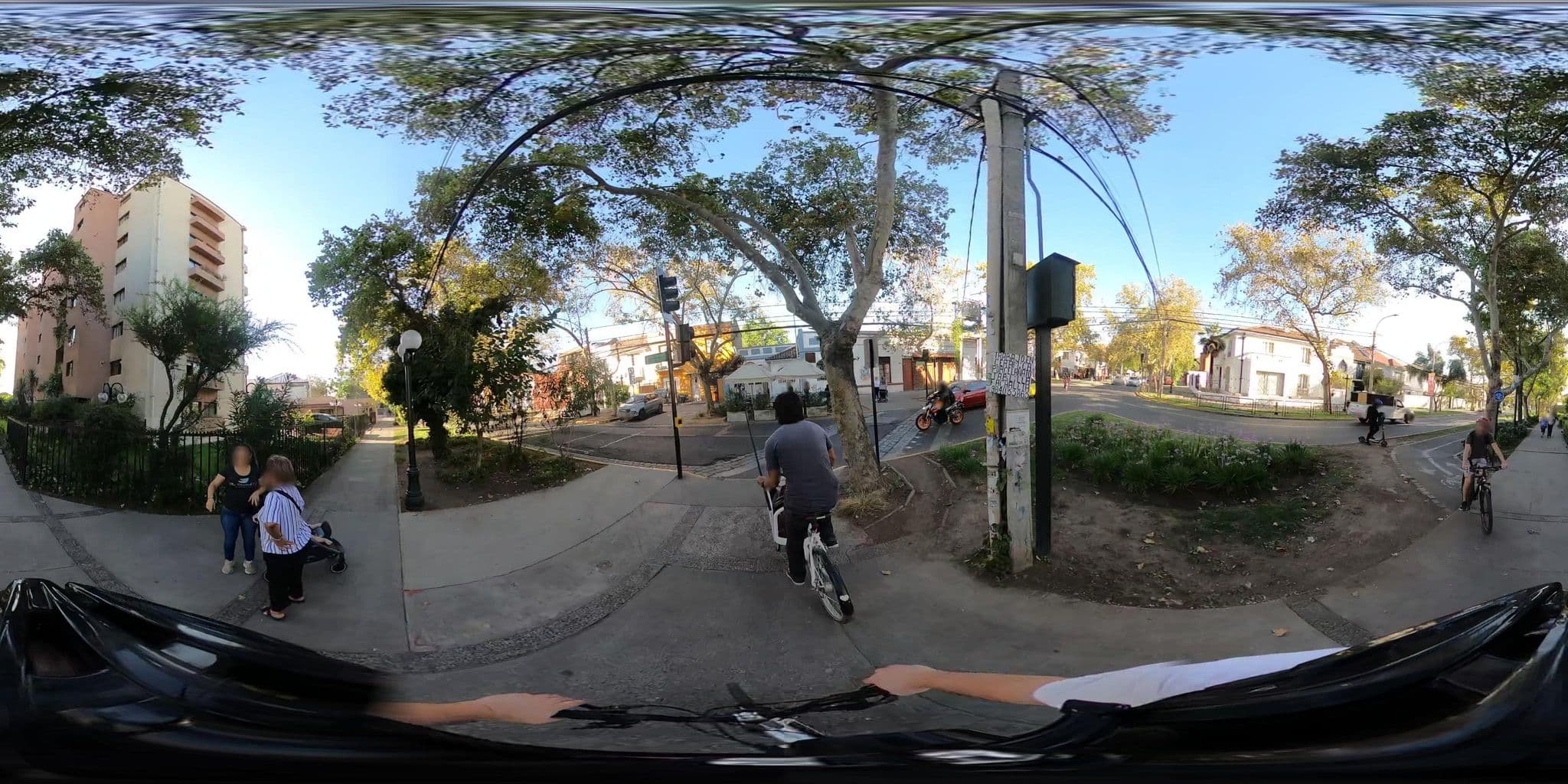 Street view near Hostel Urbano Providencia, Santiago — © ariellopez (CC BY-SA · Mapillary)