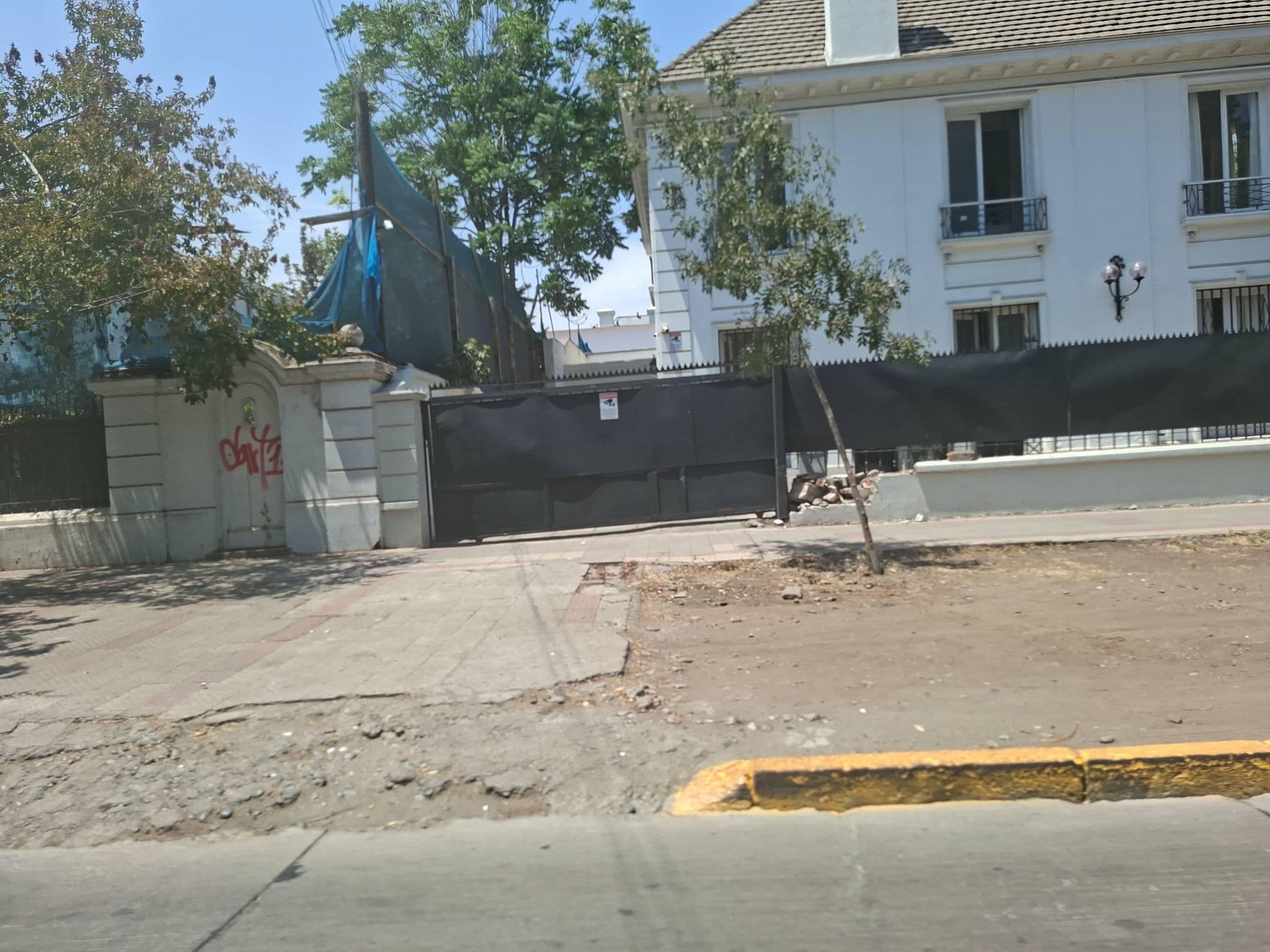 Street view near WE Hotel, Ñuñoa — © mapillarystgo81 (CC BY-SA · Mapillary)