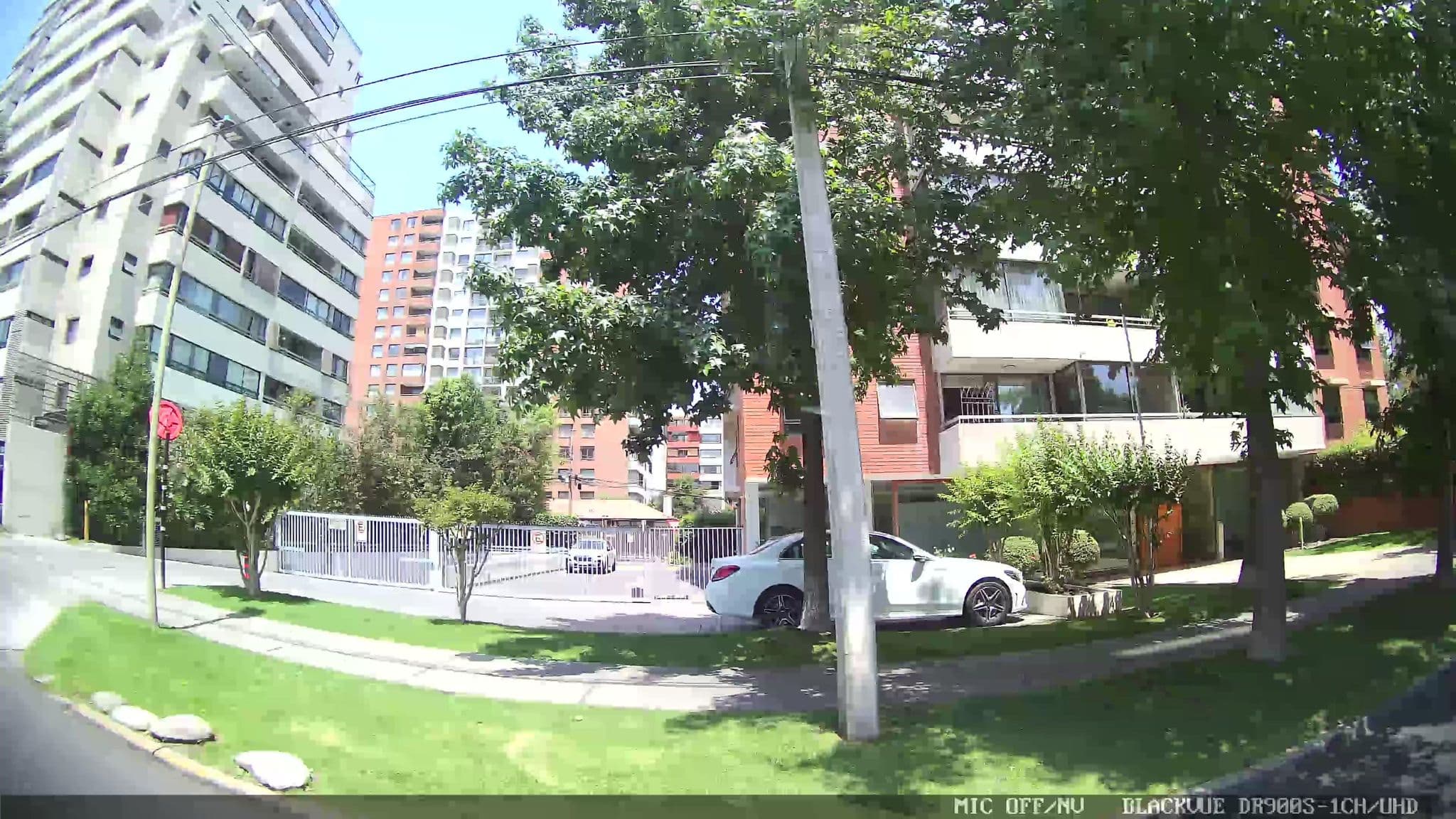 Street view near Departamento Santiago Oriente, Ñuñoa — © kaart_3 (CC BY-SA · Mapillary)