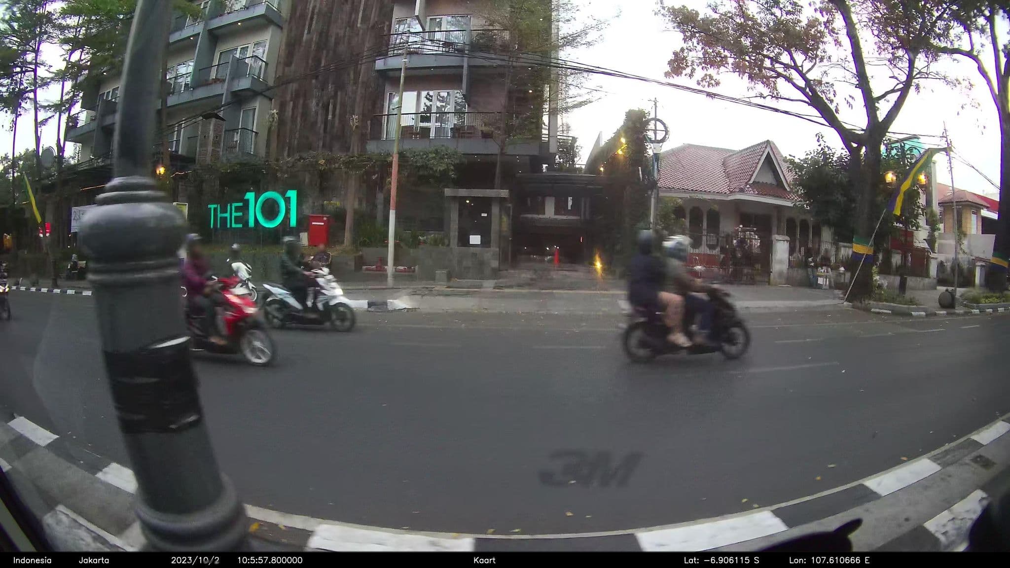 Street view near UTC Dago Hotel, Bandung