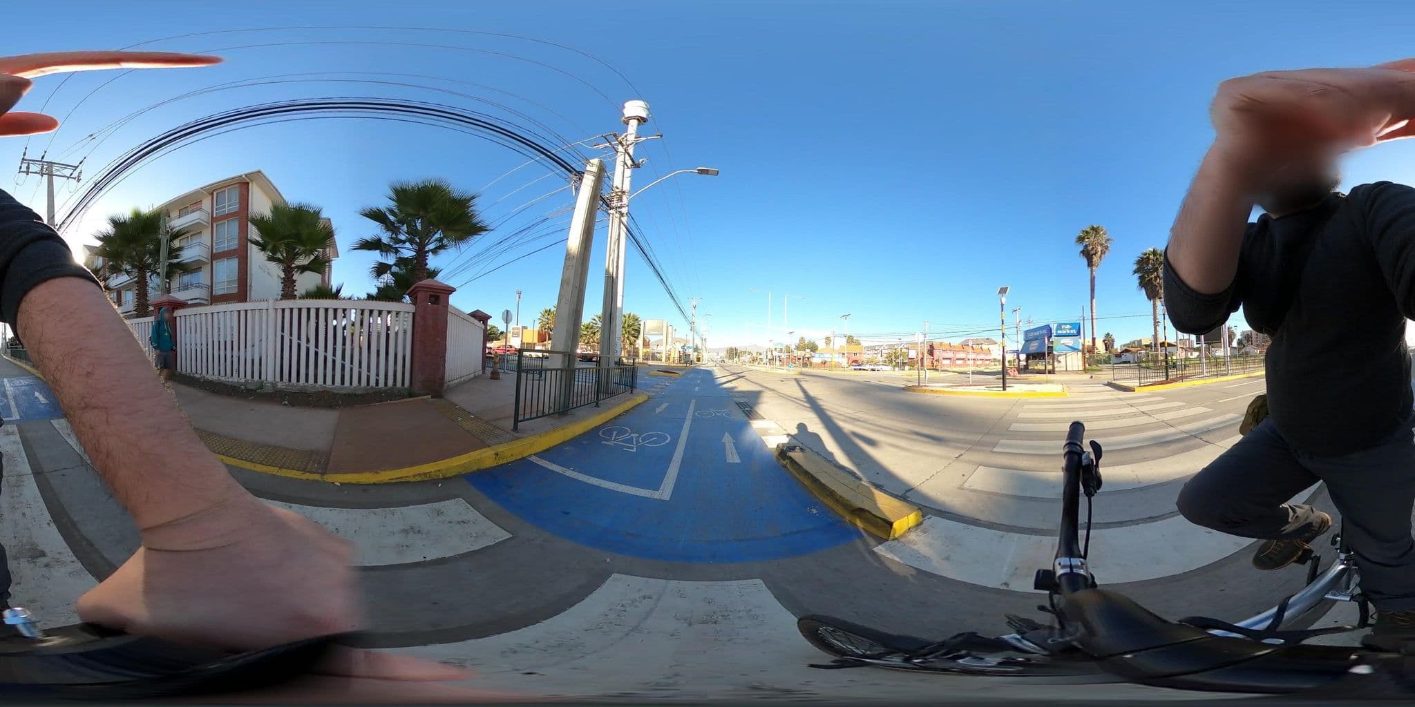 Street view near Nueva Serena - Cuatro Esquinas, La Serena — © ariellopez (CC BY-SA · Mapillary)