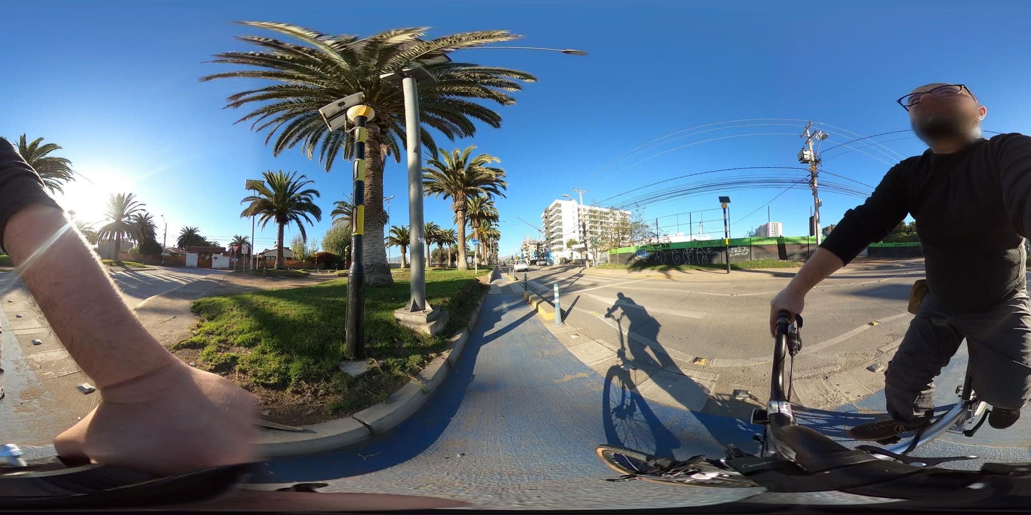 Street view near Hotel Serena Plaza, La Serena — © ariellopez (CC BY-SA · Mapillary)