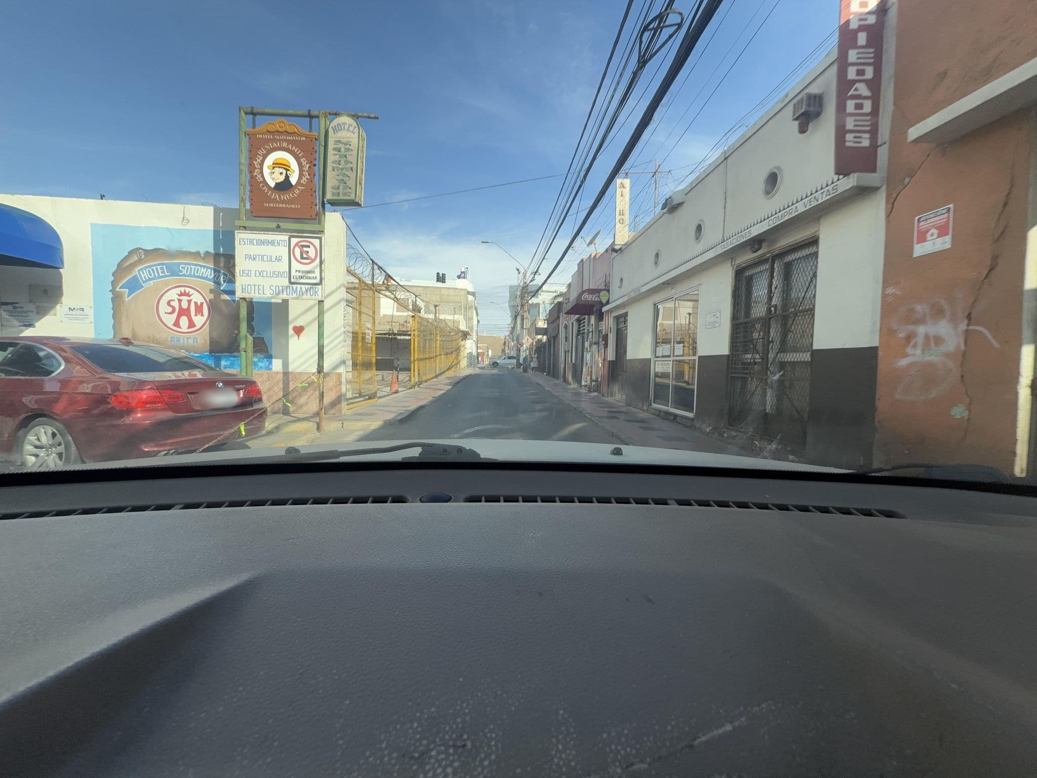 Street view near Hotel Soto Mayor, Arica — © contrerasalcalde (CC BY-SA · Mapillary)