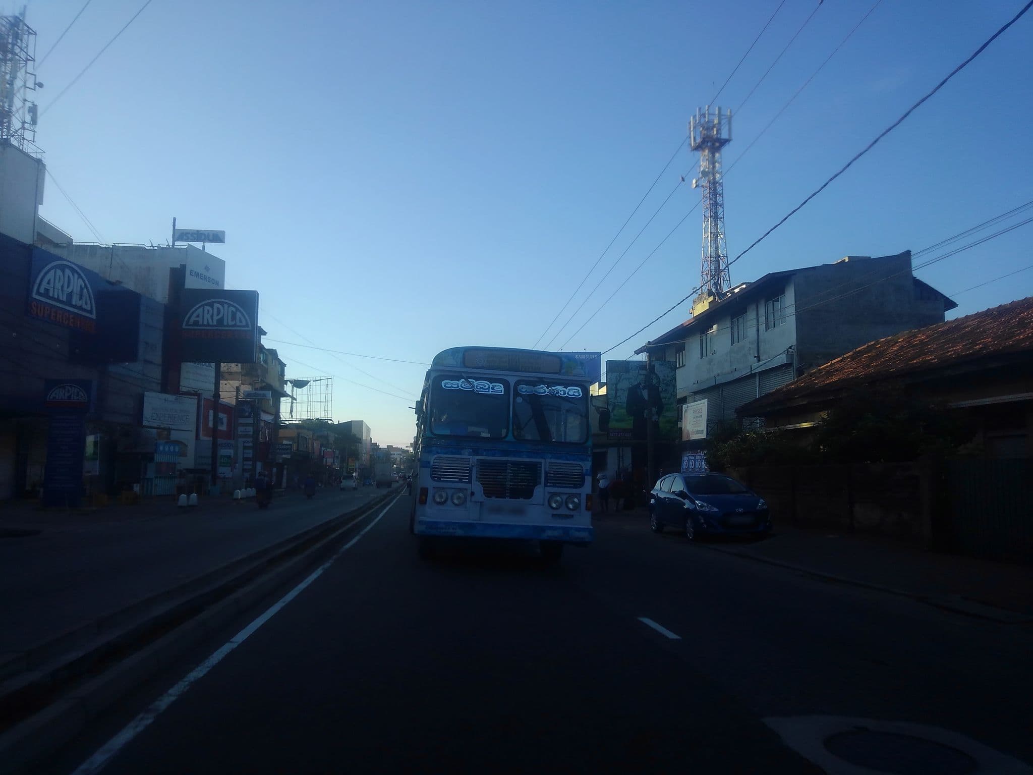 Street view near Auburn Travels Hotel, Dehiwala-Mount Lavinia — © mapconcierge (CC BY-SA · Mapillary)