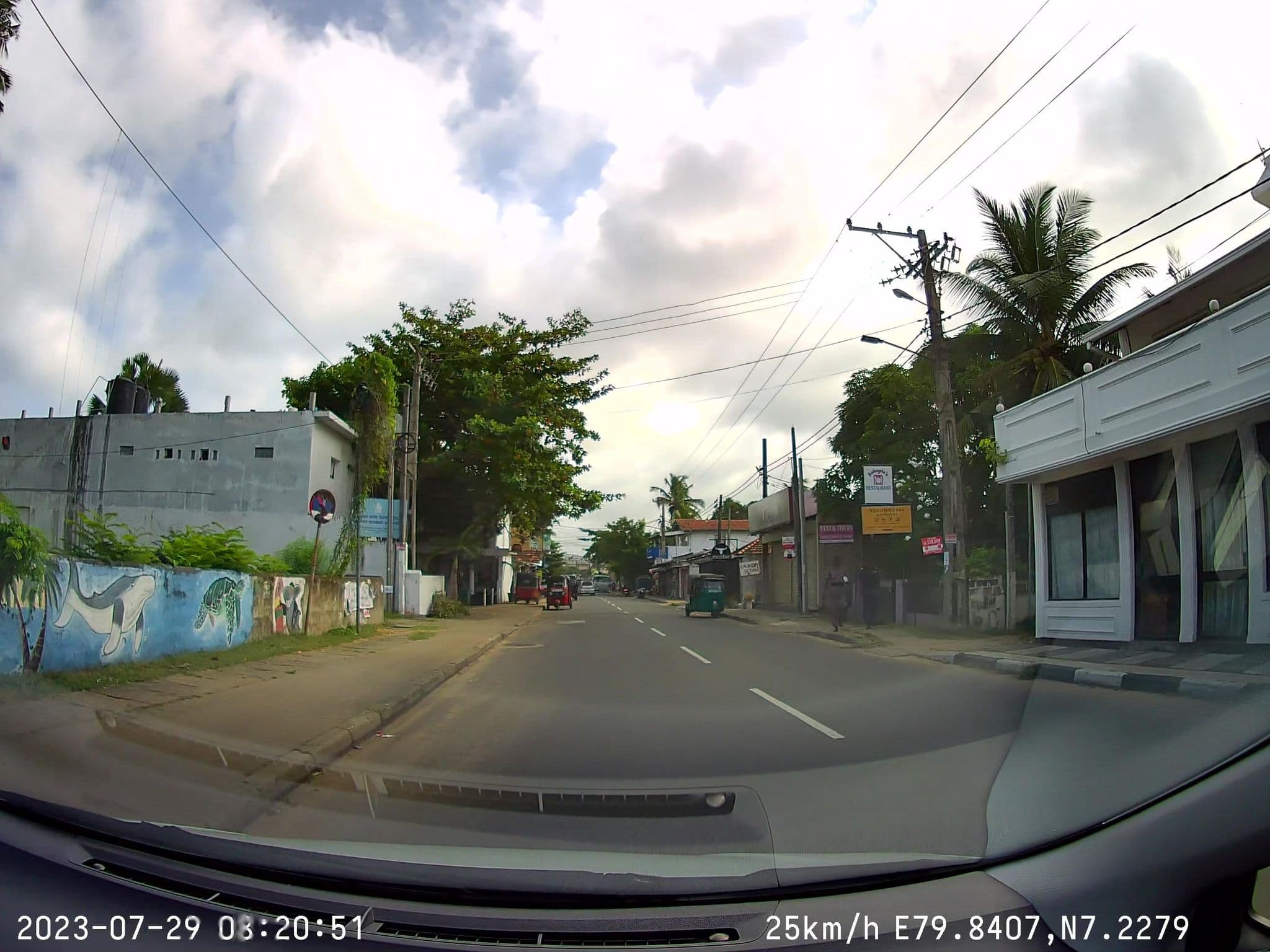 Street view near Rani Inn, Negombo — © sahanbsb (CC BY-SA · Mapillary)
