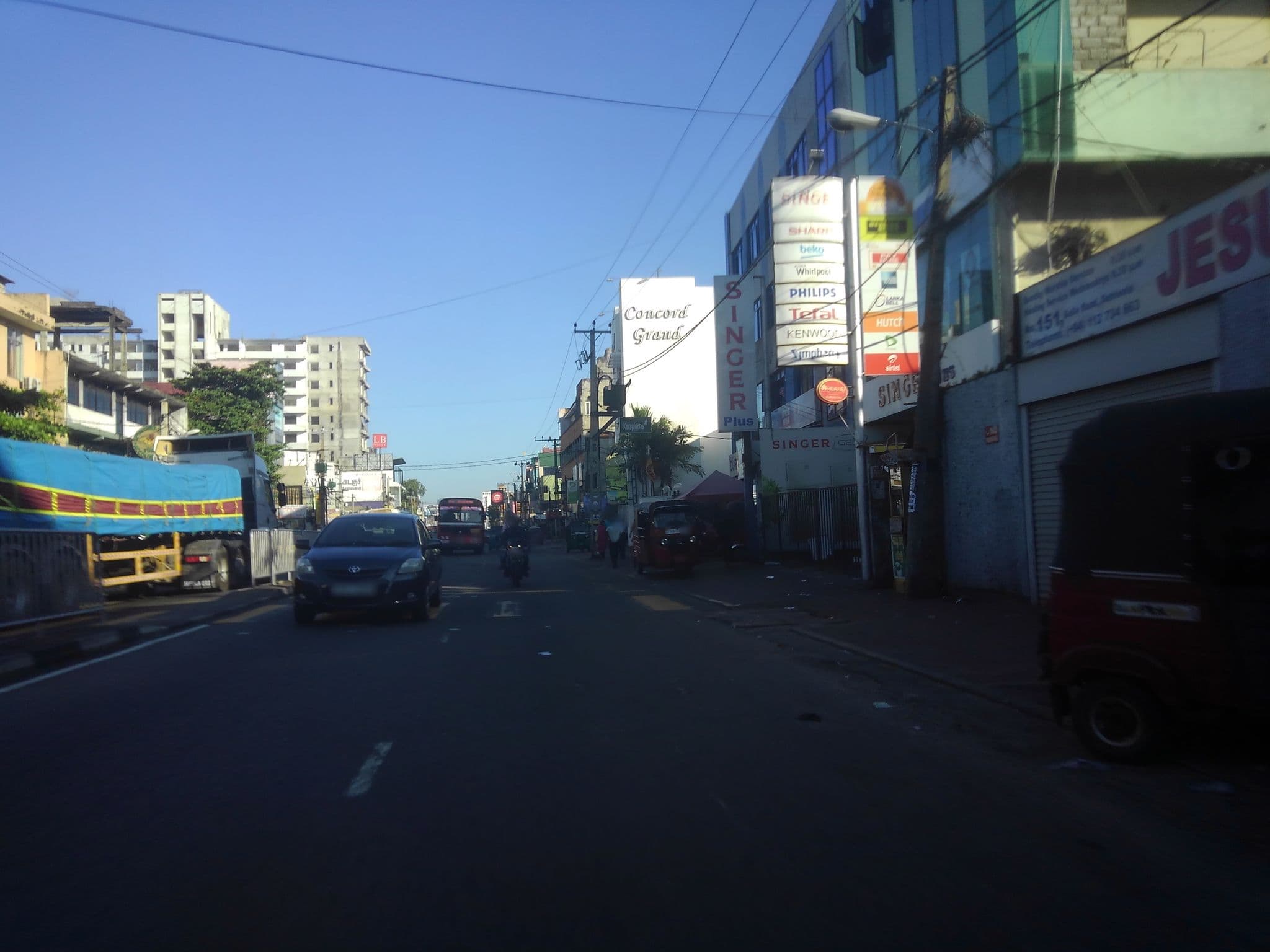 Street view near New Mayfair Hotel, Dehiwala-Mount Lavinia — © mapconcierge (CC BY-SA · Mapillary)