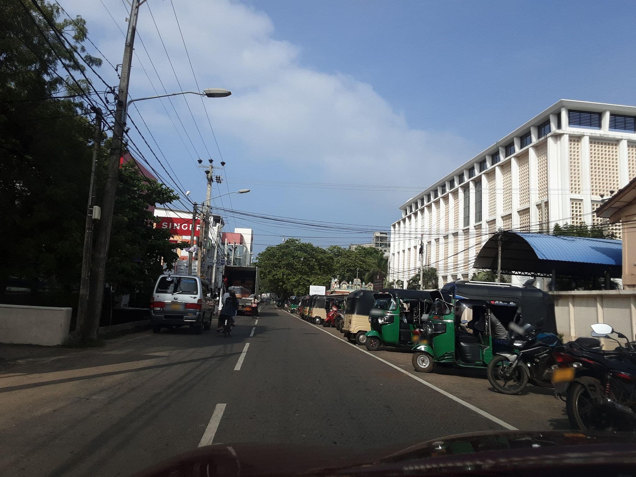 Street view near Hotel Lovusi, Jaffna — © ZihanZarouk (CC BY-SA · Mapillary)