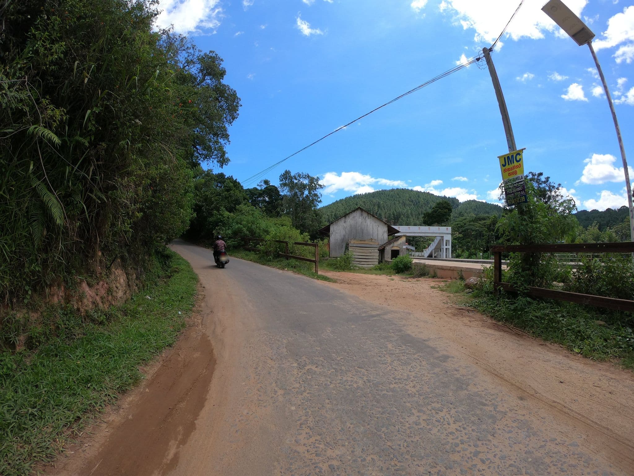Street view near Tree Cool House, Ella Town — © paulinus (CC BY-SA · Mapillary)