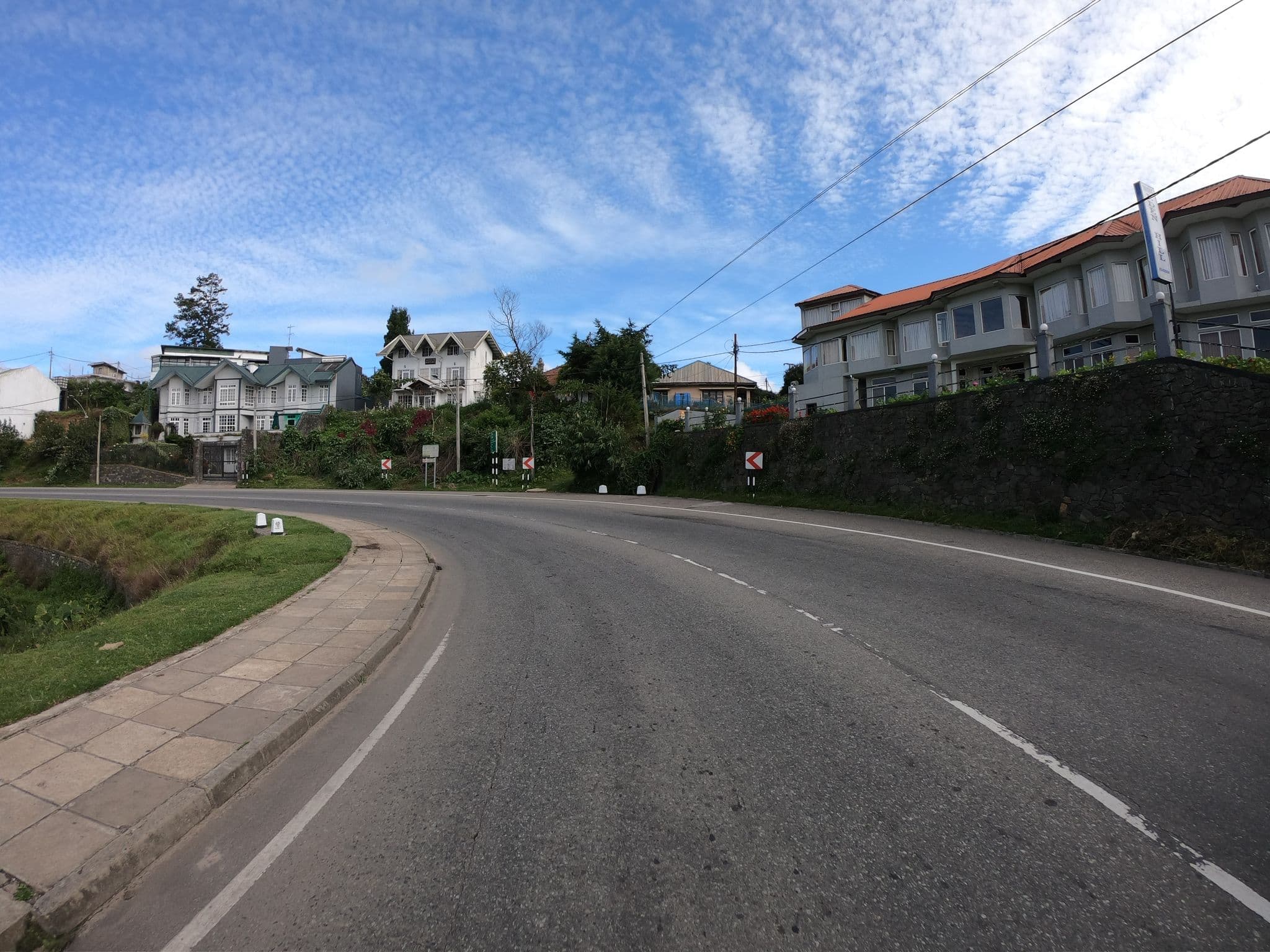 Street view near Eden hill, Nuwara Eliya — © paulinus (CC BY-SA · Mapillary)