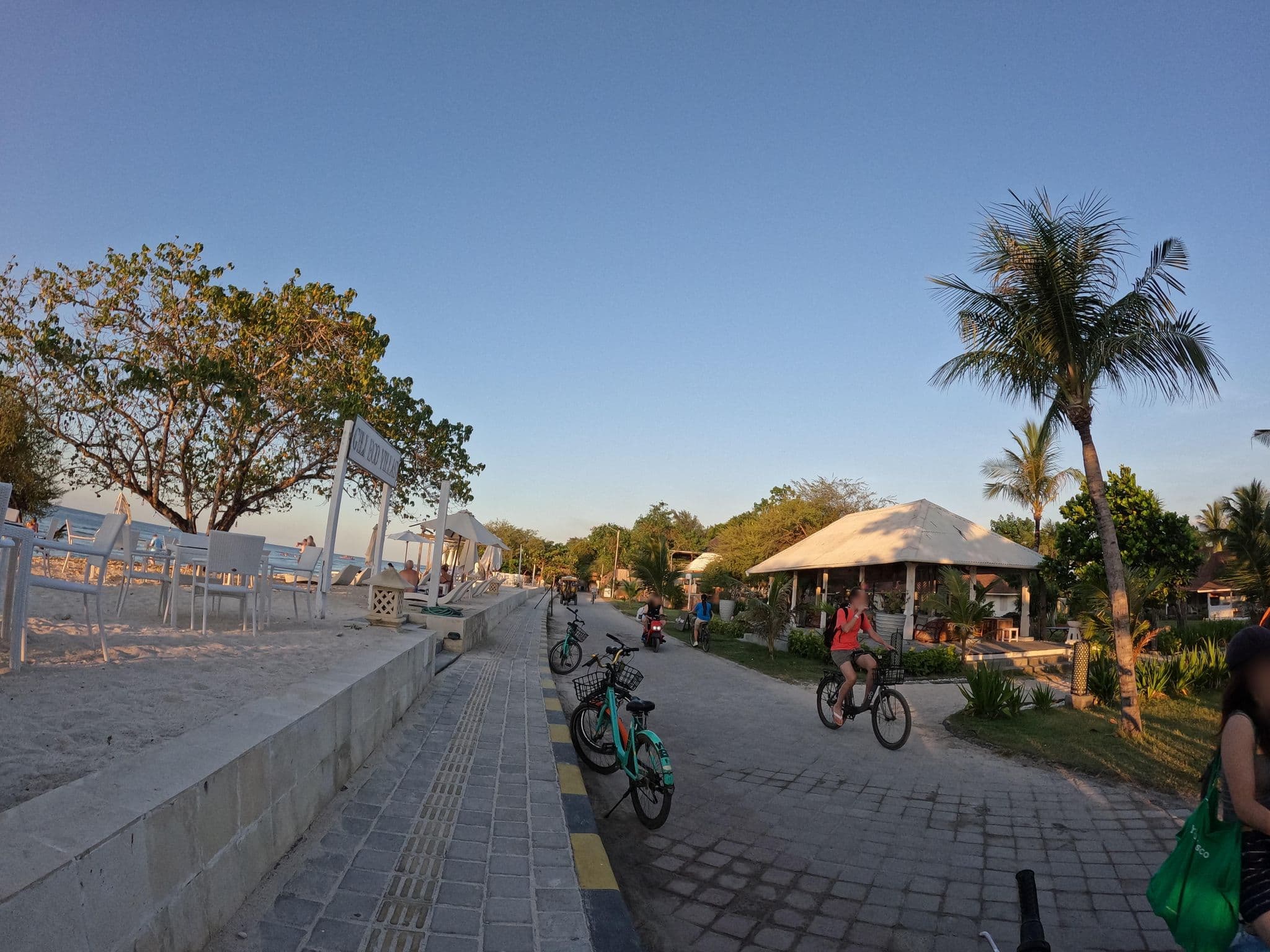 Street view near Gili Eco Villas, Gili Trawangan