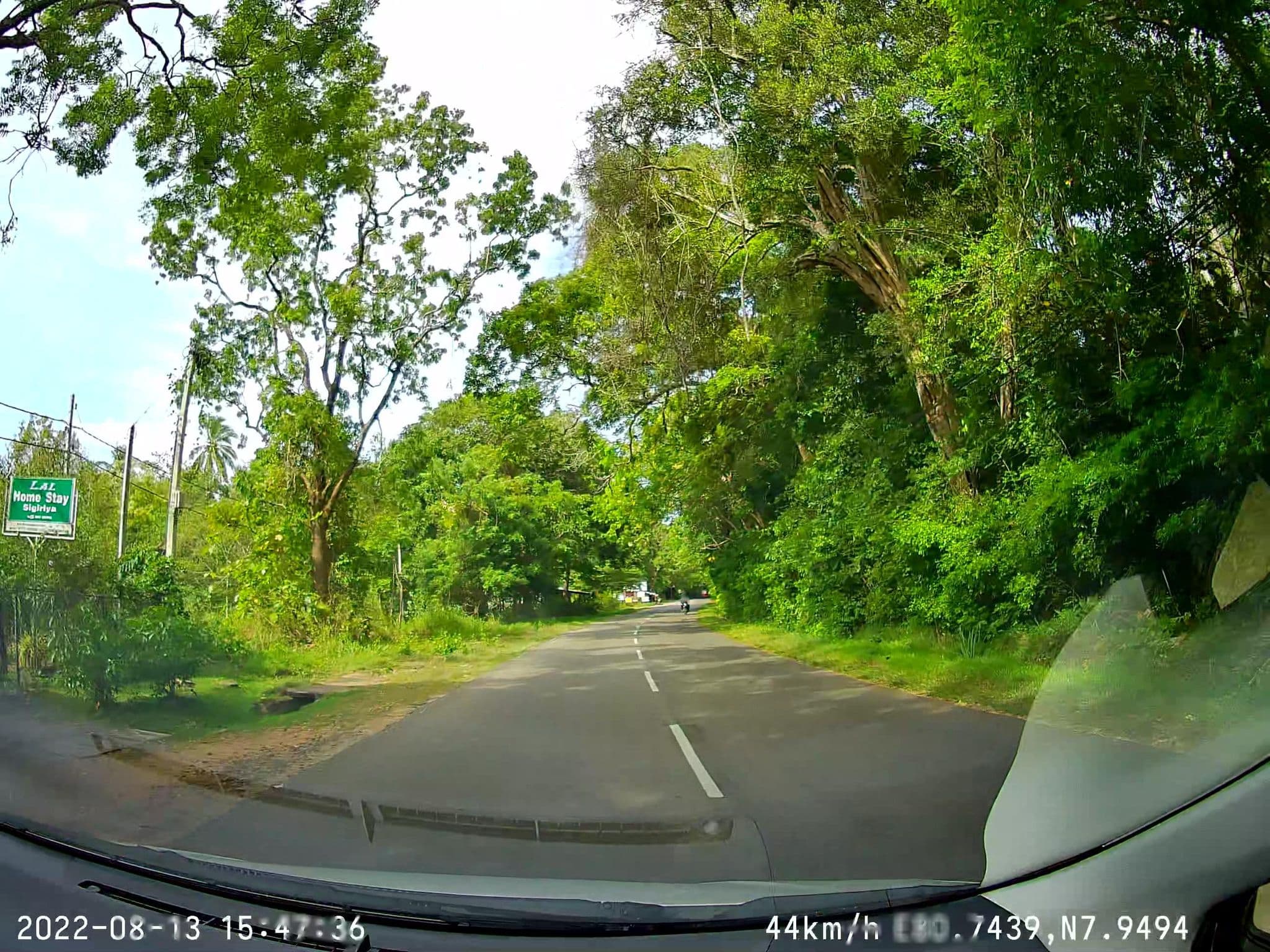 Street view near Lal Home Stay Sigiriya, Sigiriya — © sahanbsb (CC BY-SA · Mapillary)