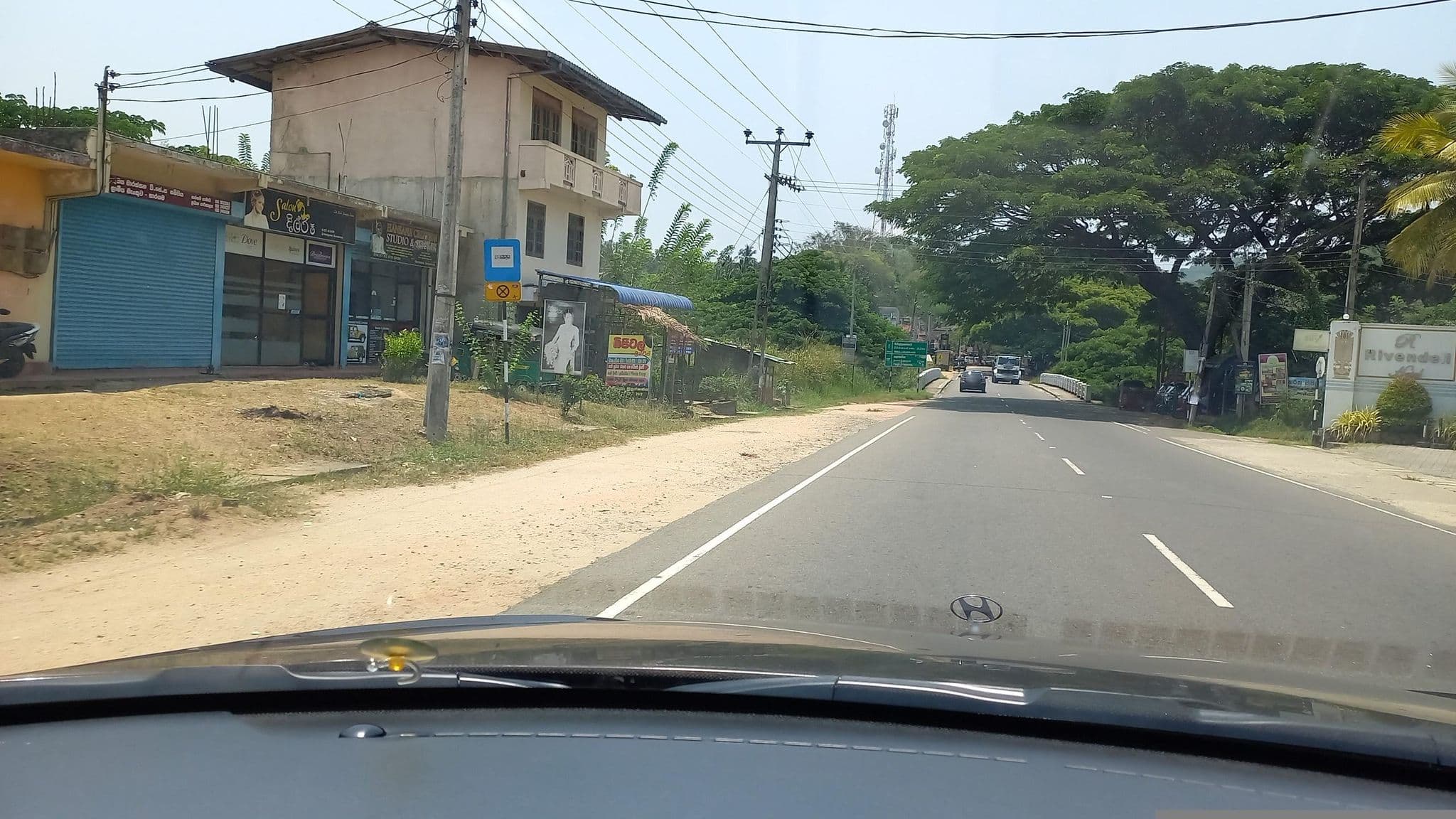 Street view near Rivendell Hotel, Kandy — © anuradhabr (CC BY-SA · Mapillary)