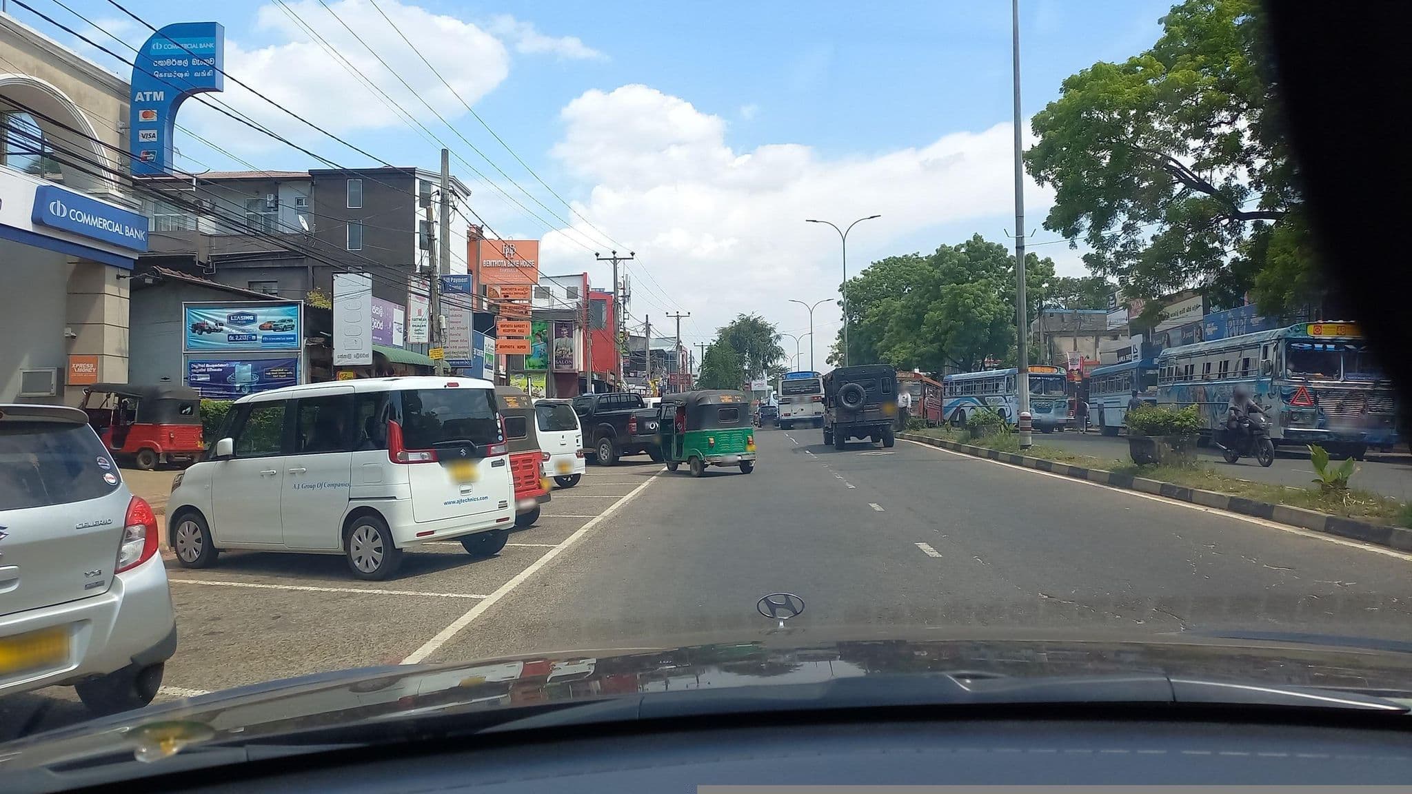 Street view near Hotel Tinaya, Dambulla — © anuradhabr (CC BY-SA · Mapillary)
