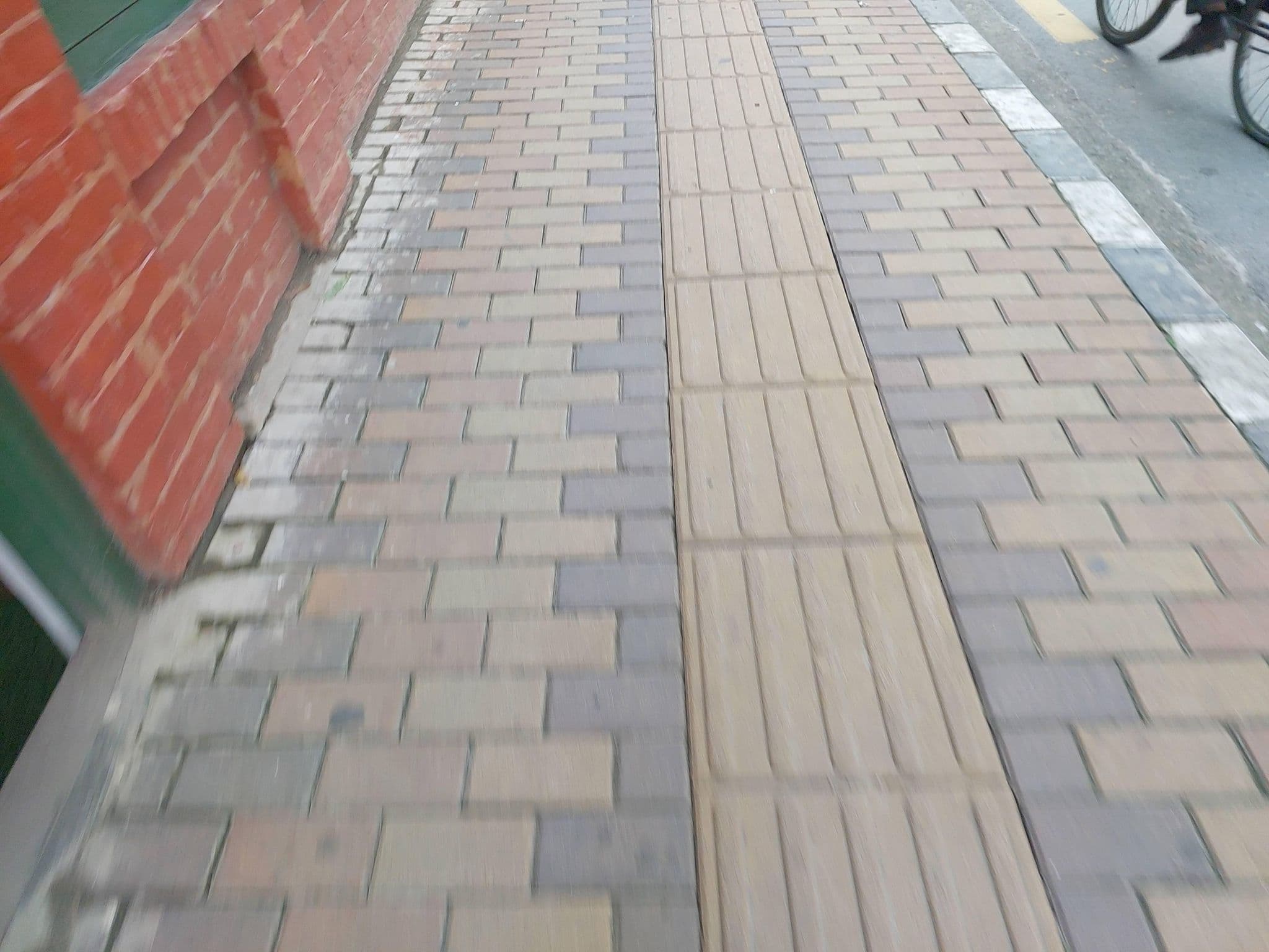 Street view near Citi Hotel, Kathmandu — © shashish (CC BY-SA · Mapillary)