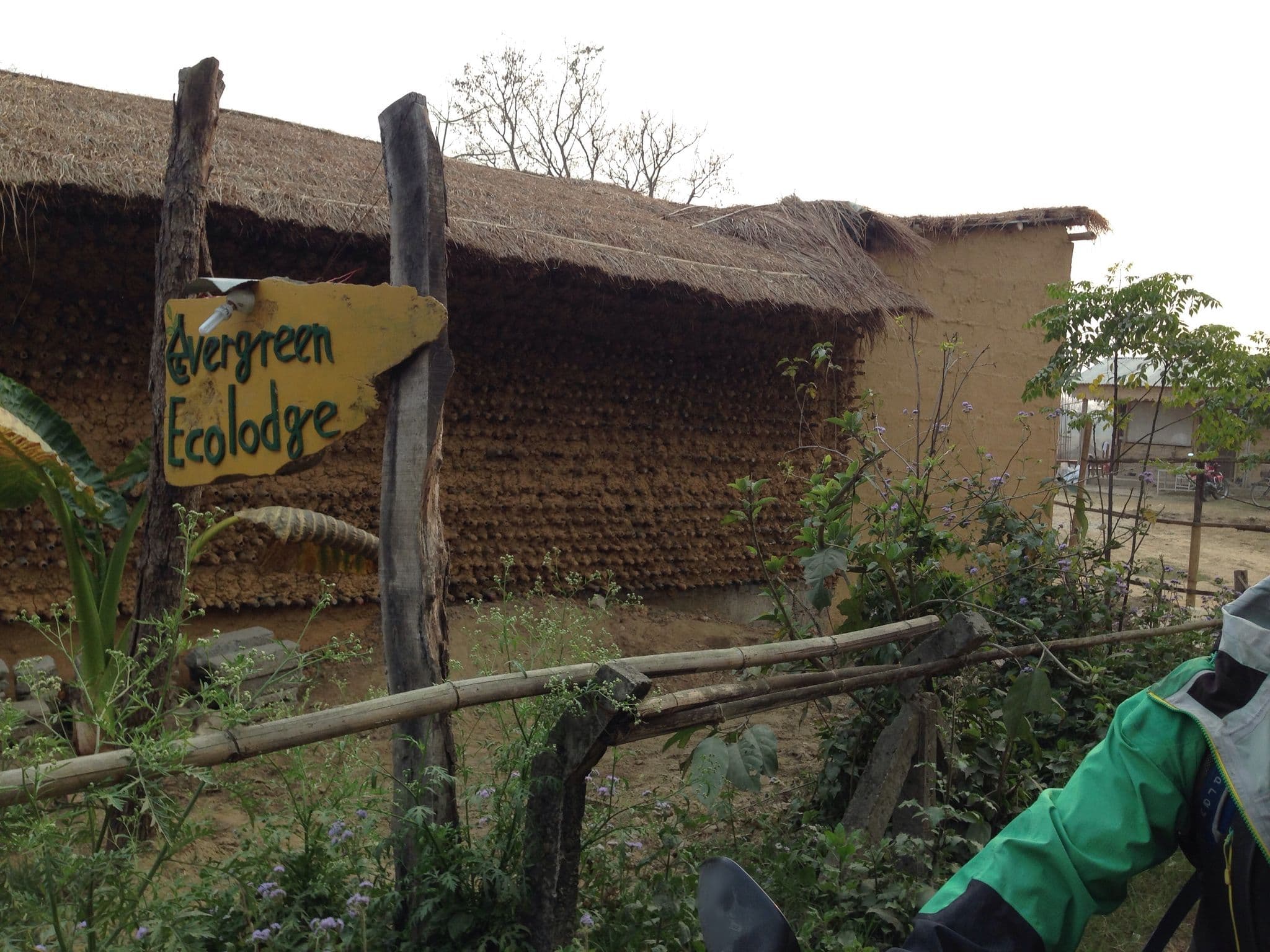 Street view near River Bank Inn, Bharatpur — © fundacja_geolife (CC BY-SA · Mapillary)